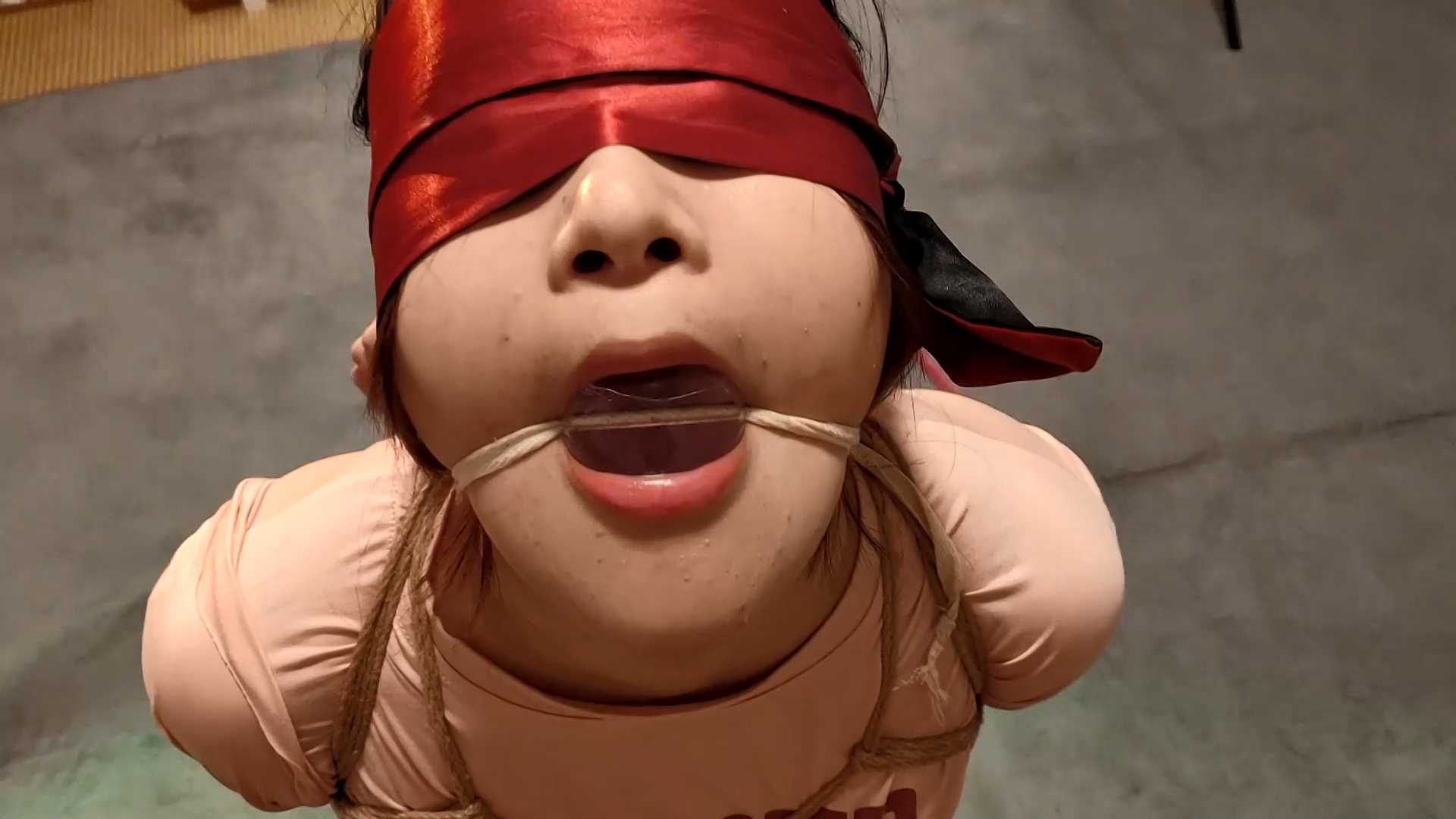 YS079 小花影极限五花，水晶口球.mp4_snapshot_27.26_[2025.02.14_10.58.24].jpg