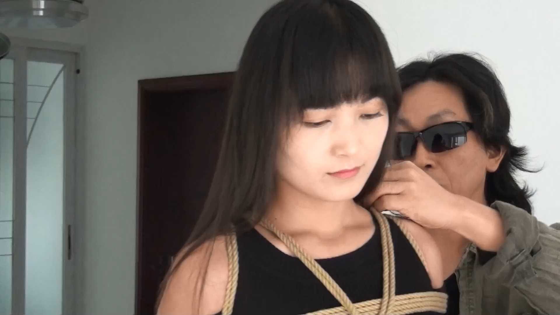 HNYC030 张亚男应聘绳艺模特.mp4_snapshot_06.11_[2025.02.17_11.34.22].jpg