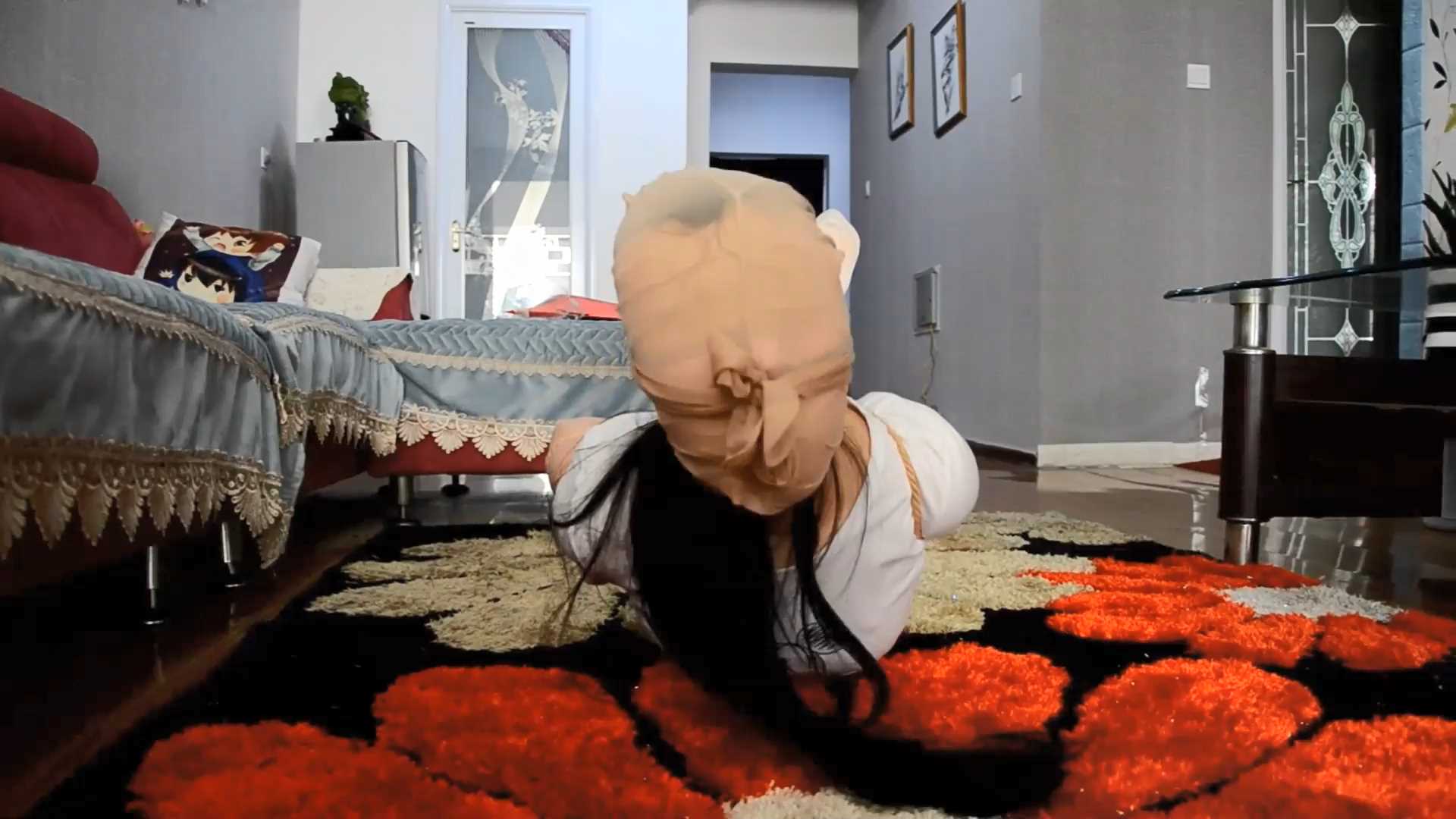 HNYC022 姐妹打赌游戏骗局.mp4_snapshot_31.44_[2025.02.17_11.33.05].jpg