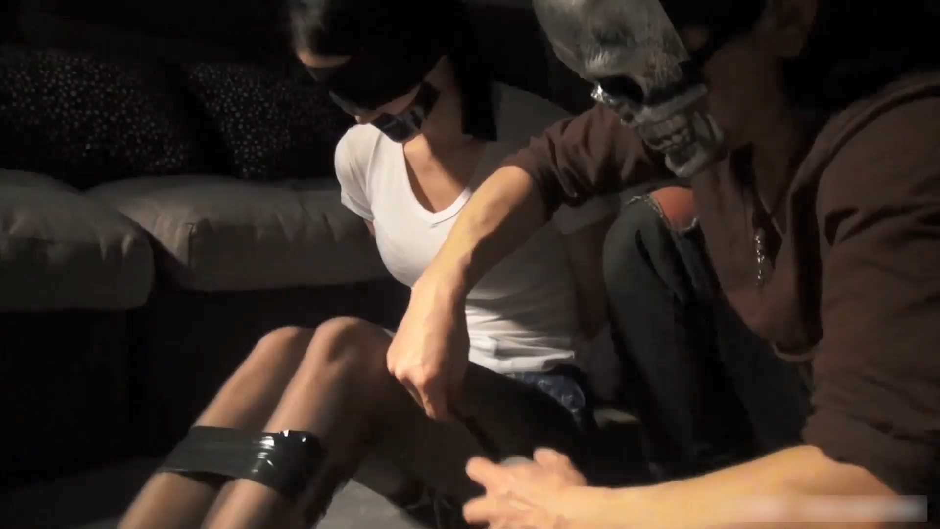 HNYC029 幽暗的密室 胶带缠身.mp4_snapshot_03.47_[2025.02.17_11.34.13].jpg