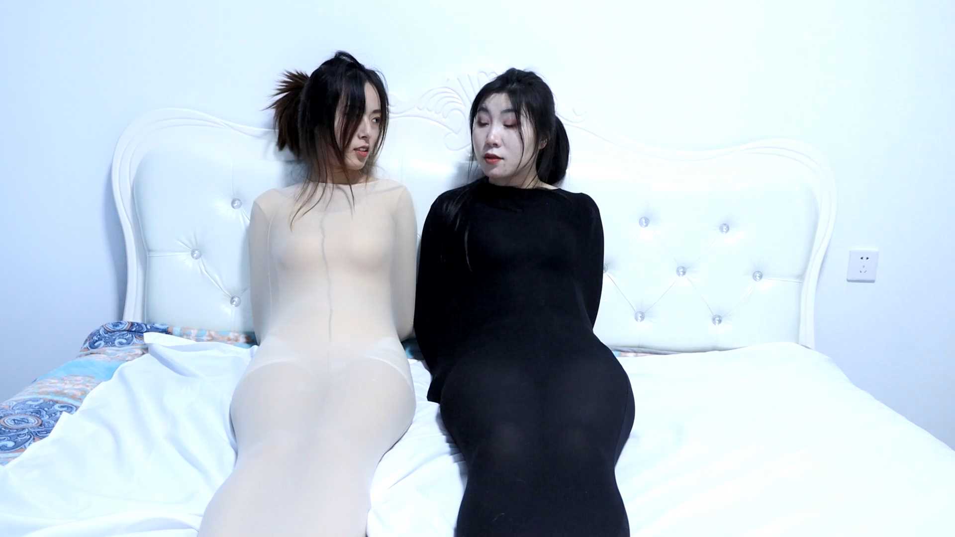 DYK325 丝袜爱好者的陷阱04.mp4_snapshot_05.37_[2025.02.17_13.29.37].jpg