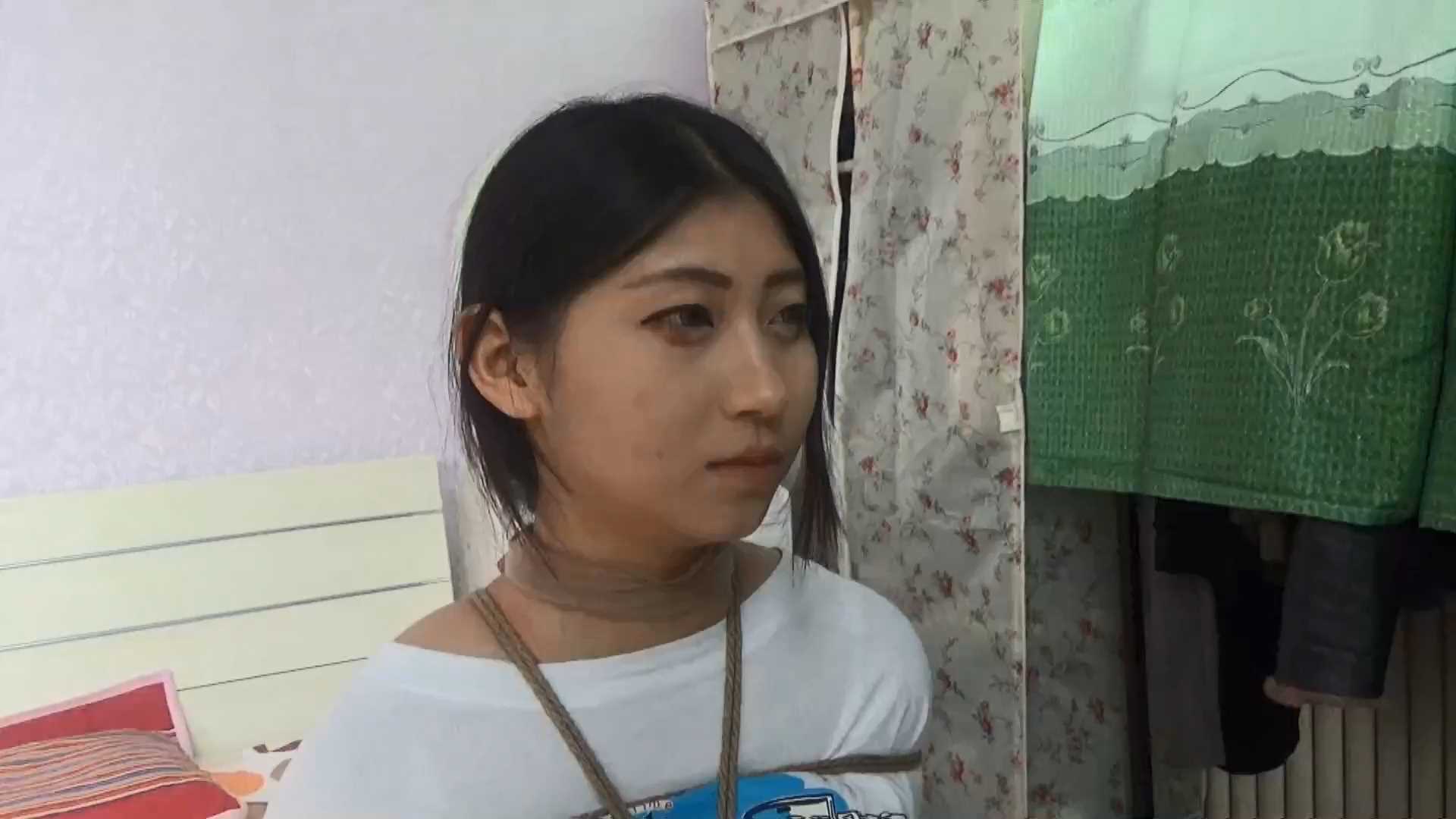 DYK030 别让陌生人进门.mp4_snapshot_22.23_[2025.02.17_10.32.00].jpg