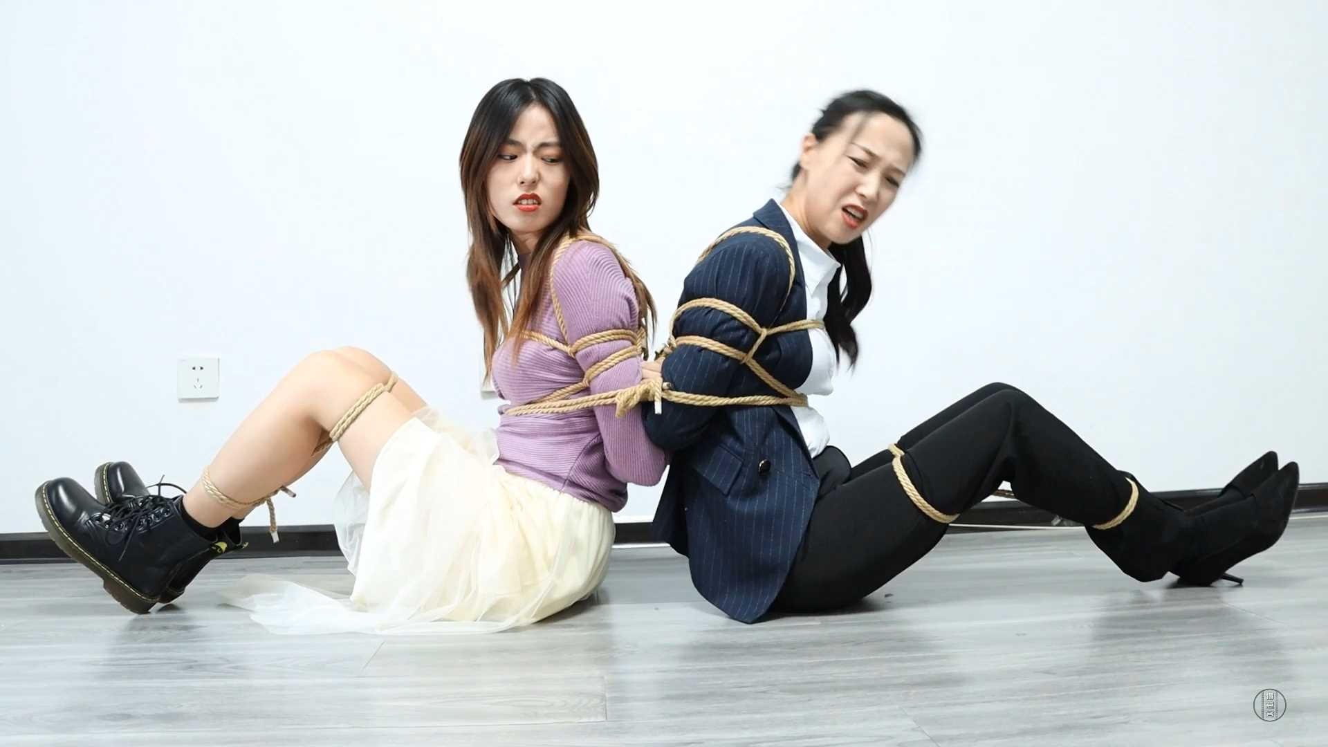 DYK092 销售劫案.mp4_snapshot_05.39_[2025.02.17_10.46.18].jpg