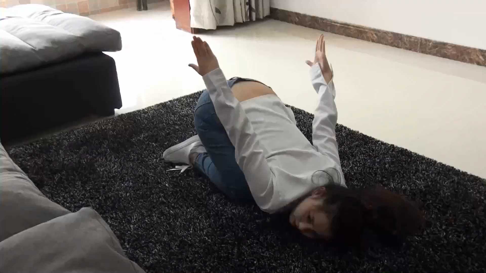 HNYC103 田甜第一部 押解五花.mp4_snapshot_03.58_[2025.02.17_11.59.39].jpg