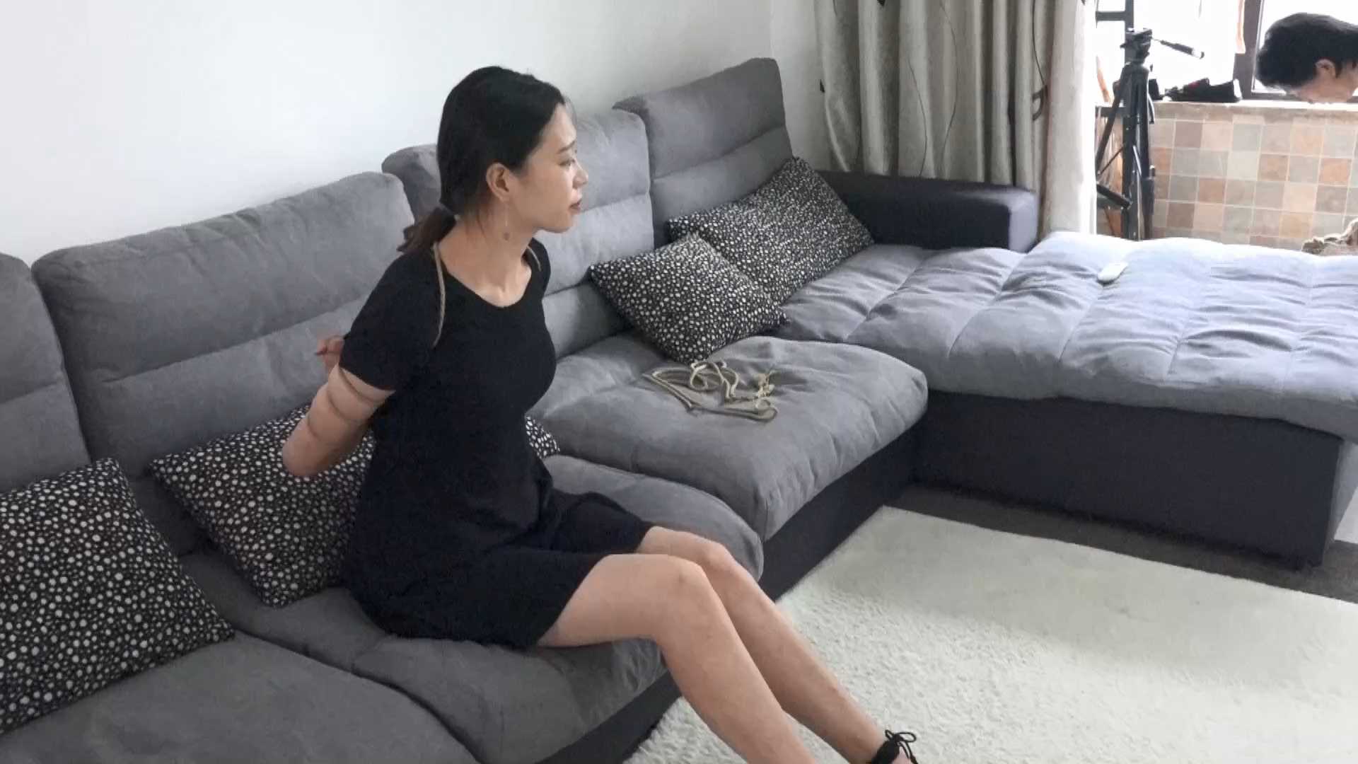 HNYC106 新模夏天初次捆绑实录.mp4_snapshot_00.07.08_[2025.02.17_12.00.08].jpg
