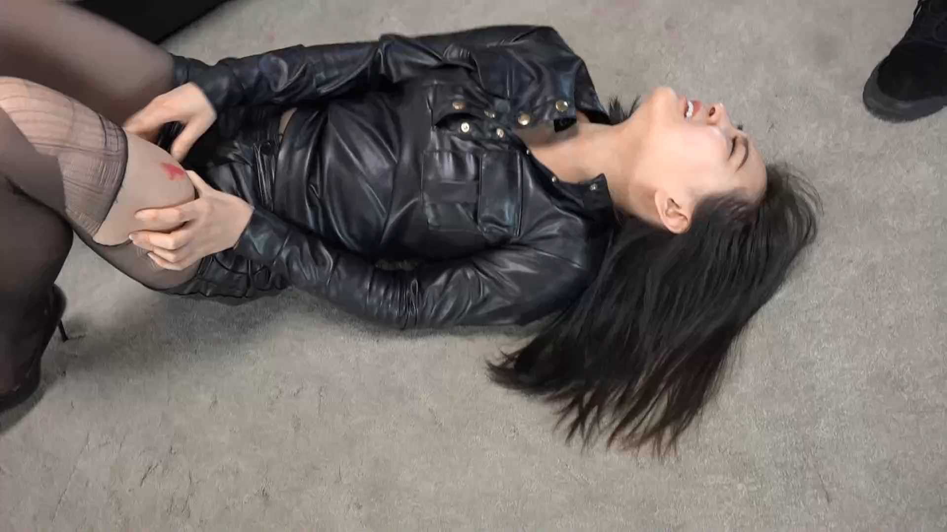 HNYC076 毒博士vs圣光女侠.mp4_snapshot_07.00_[2025.02.17_11.50.59].jpg
