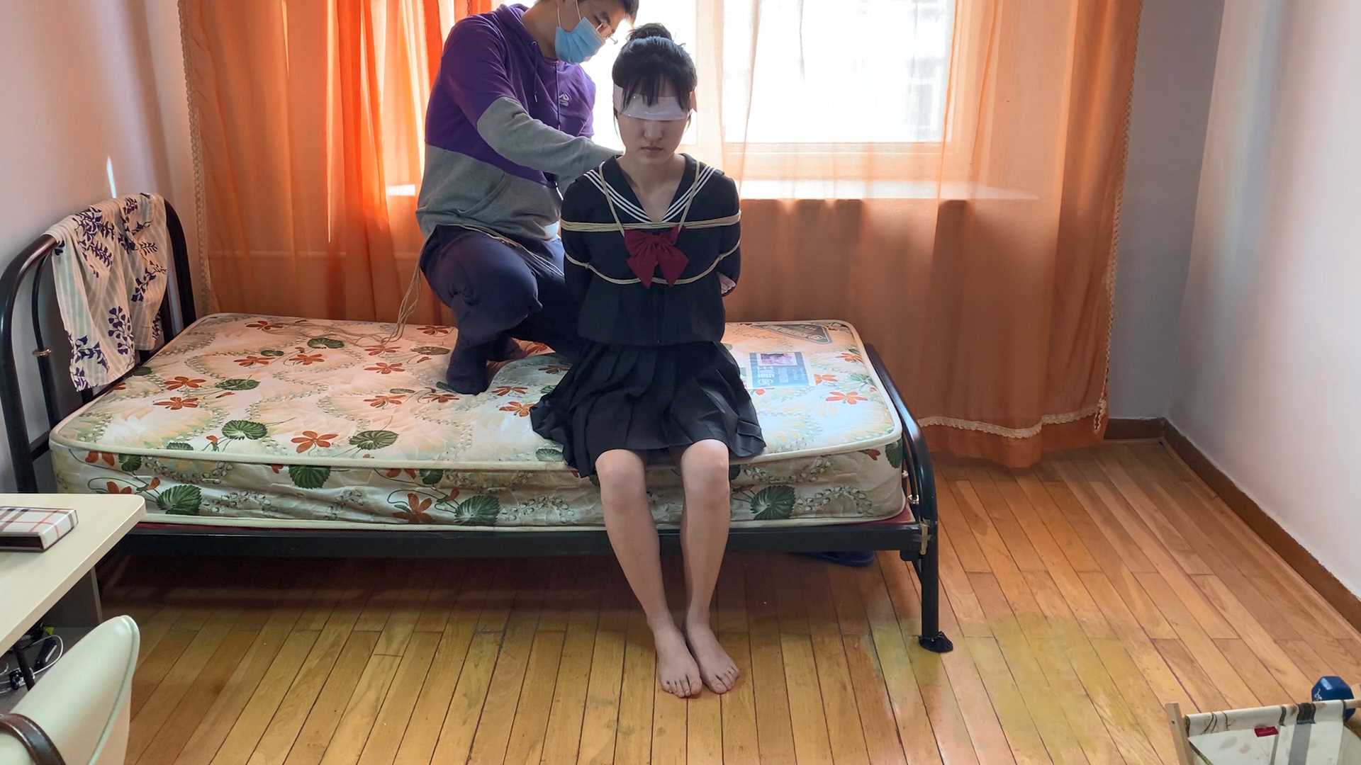 WNYC067 糖糖裸足驷马.mp4_snapshot_04.57_[2025.02.22_18.41.32].jpg