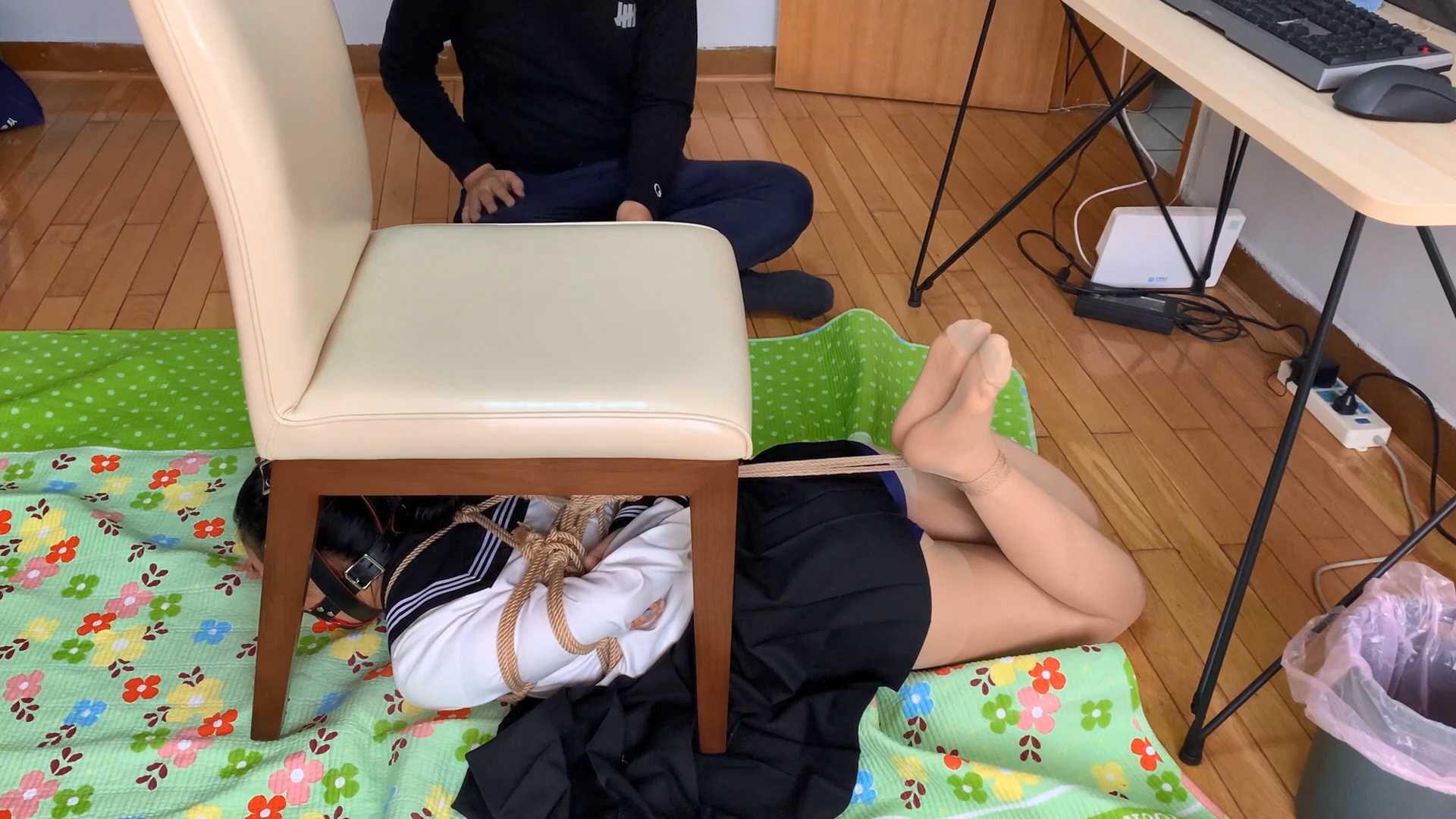 WNYC012 大学妹子的初绑体验.mp4_snapshot_35.01_[2025.02.22_18.32.29].jpg
