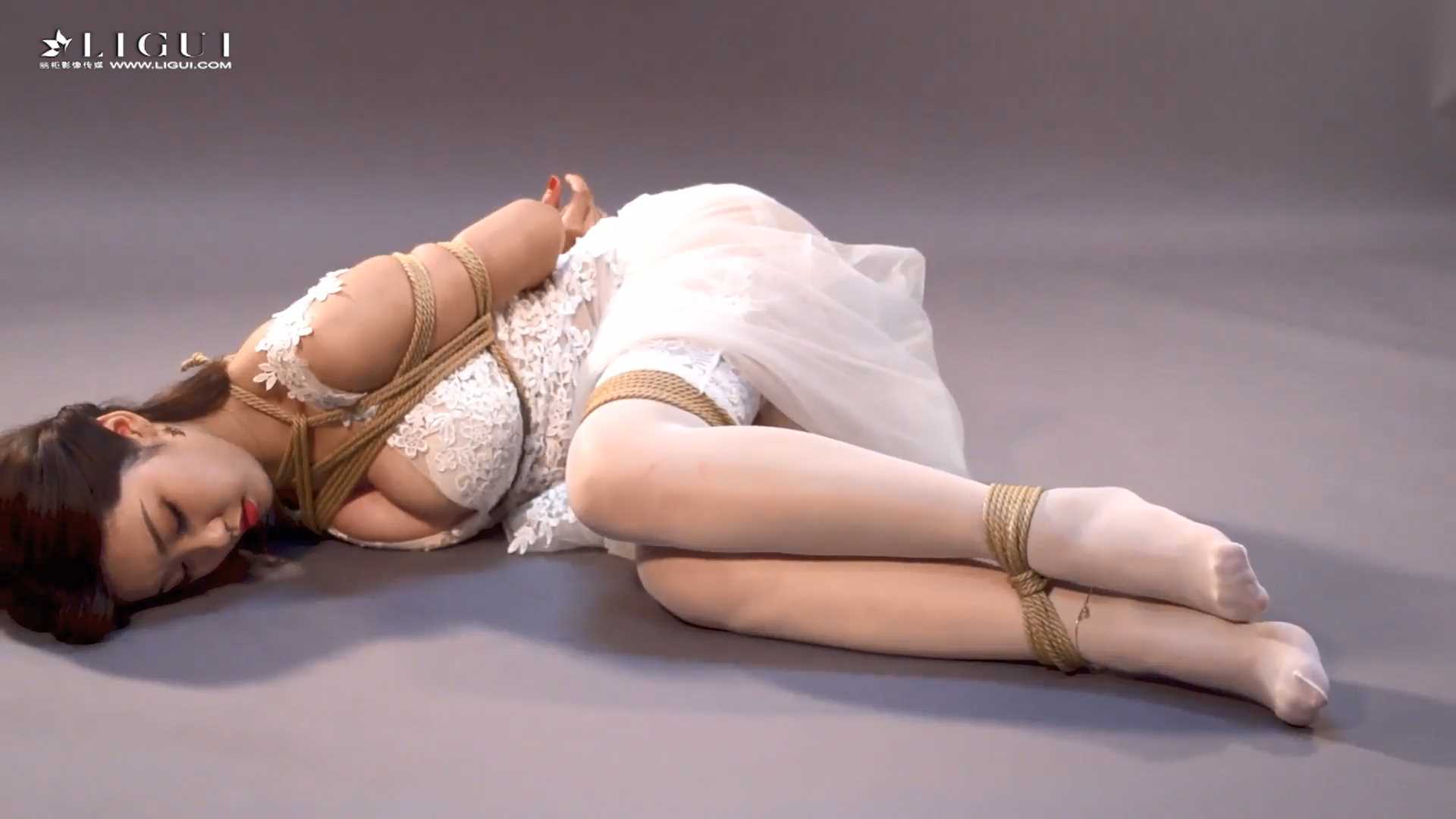 LGMS021 紧缚新娘 敏儿 筱筱.mp4_snapshot_21.29_[2025.02.21_20.59.11].jpg