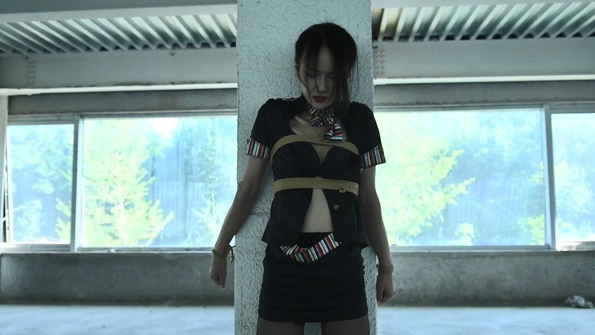 LGMS037 劫持空姐 心心主演.mp4_snapshot_01.31_[2025.02.21_21.02.31].jpg