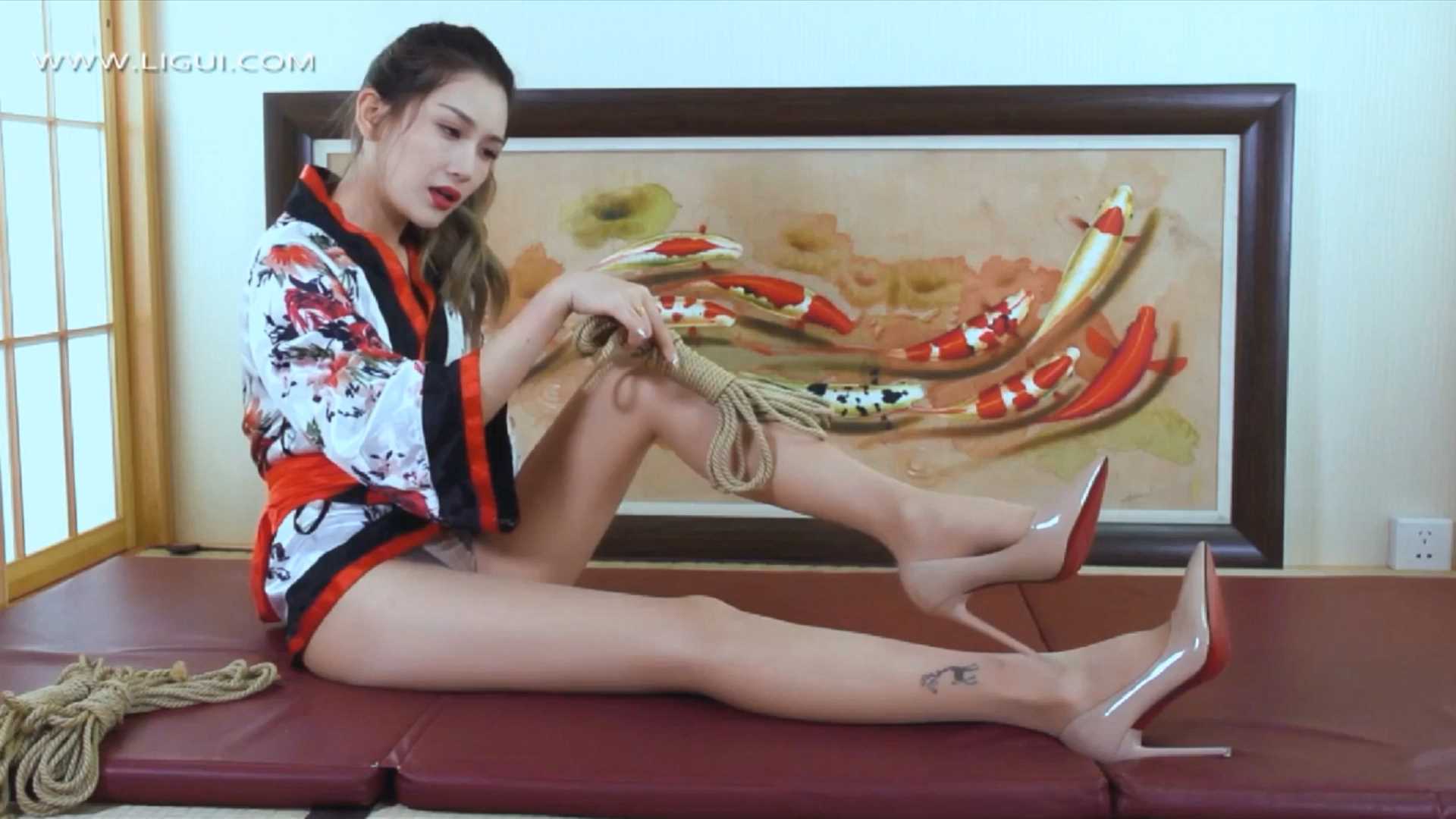 LGMS045 紧缚丽莲 甜甜.mp4_snapshot_01.32_[2025.02.21_21.04.23].jpg