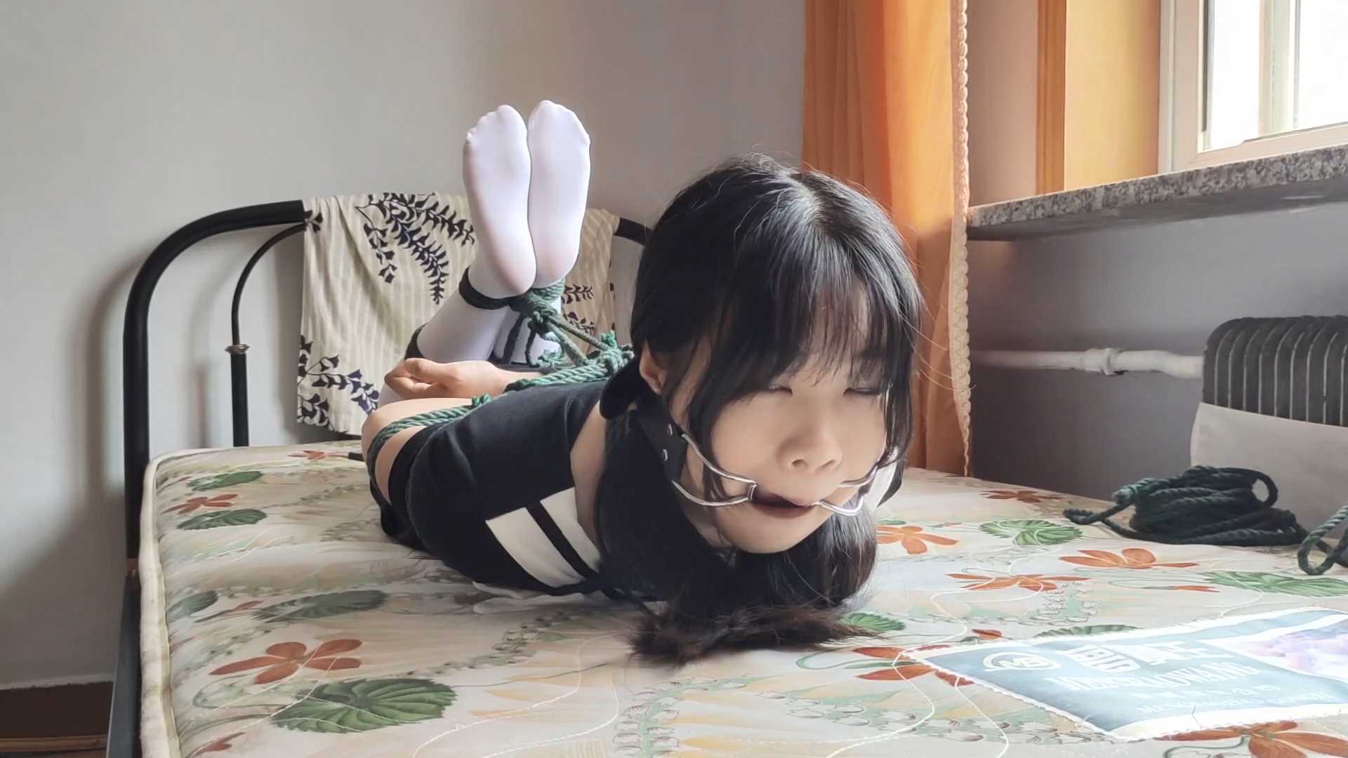 WNYC053 可爱二次元妹子奈奈严厉惩罚.mp4_snapshot_27.42_[2025.02.22_18.39.11].jpg