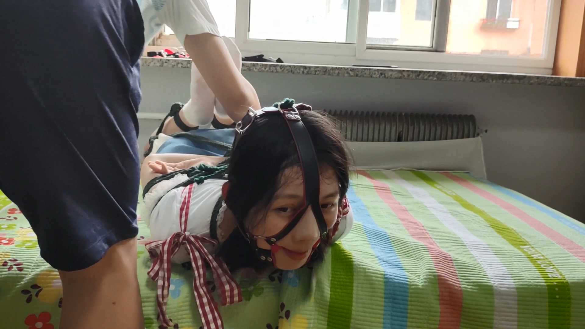 WNYC073 青春美少女晴语的初次分腿驷马紧缚.mp4_snapshot_24.24_[2025.02.22_18.42.43].jpg