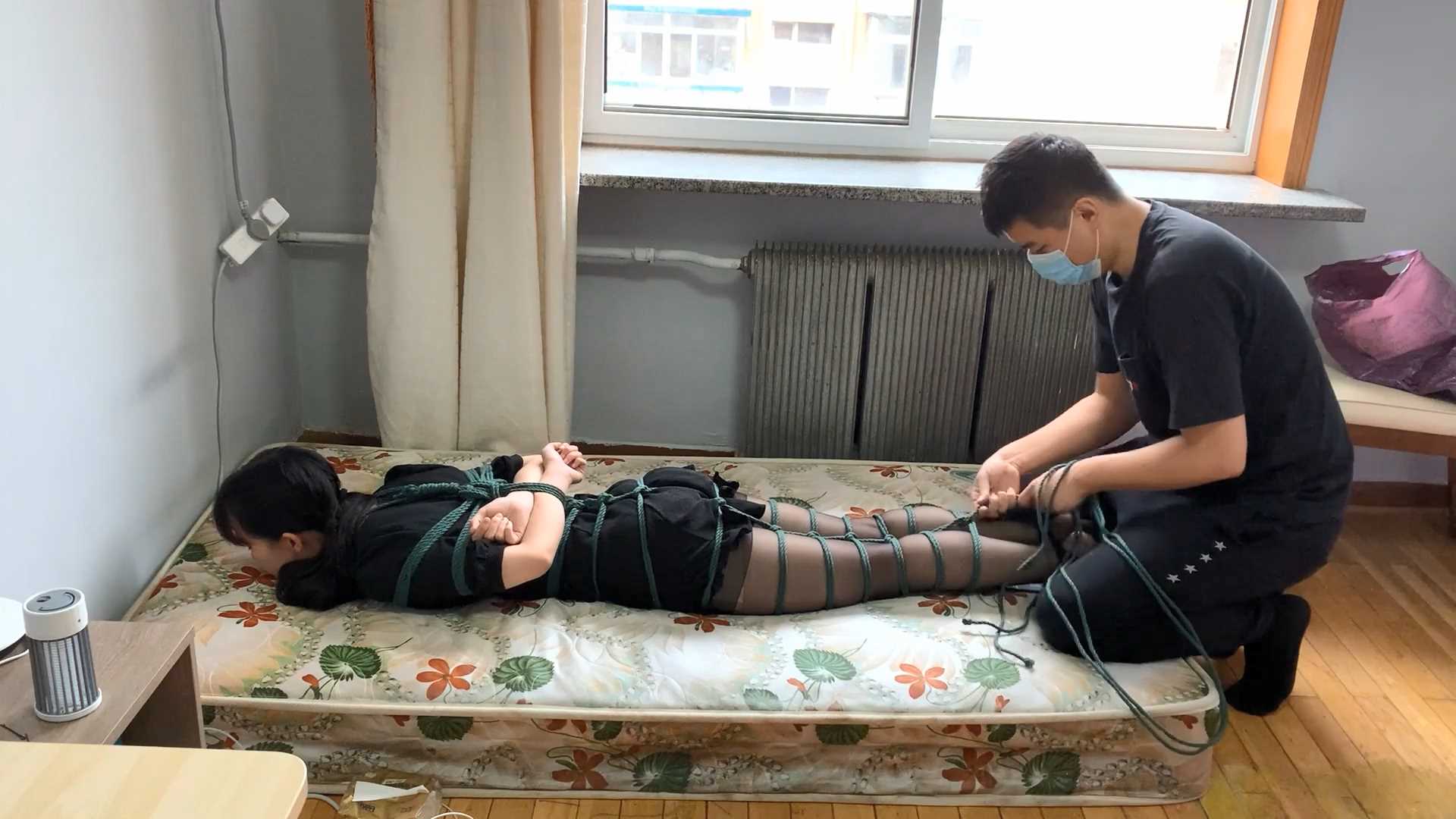 WNYC089 黑丝凉高美少女欣妍最紧驷马大长腿诱惑.mp4_snapshot_00.18.41_[2025.02.22_1.jpg