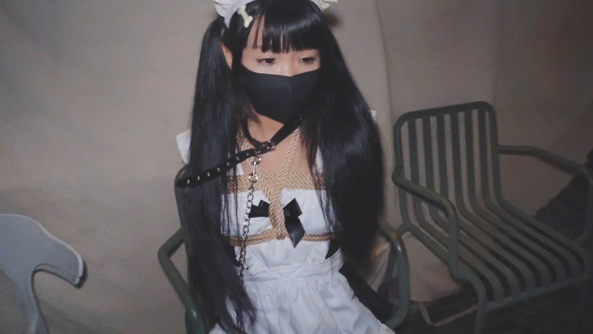 LYB090 天台上捆绑小女仆束缚露出.mp4_snapshot_05.57_[2025.02.20_19.48.33].jpg