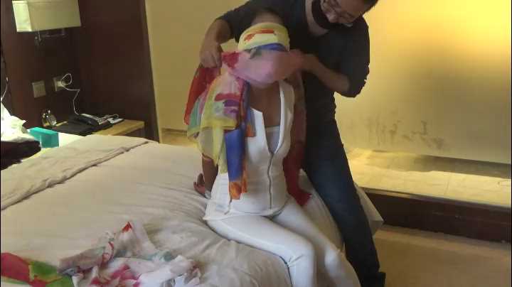 SXYC437 七彩的丝巾 蒙 堵 包 捆.mp4_snapshot_00.13.00_[2025.02.27_18.49.41].jpg