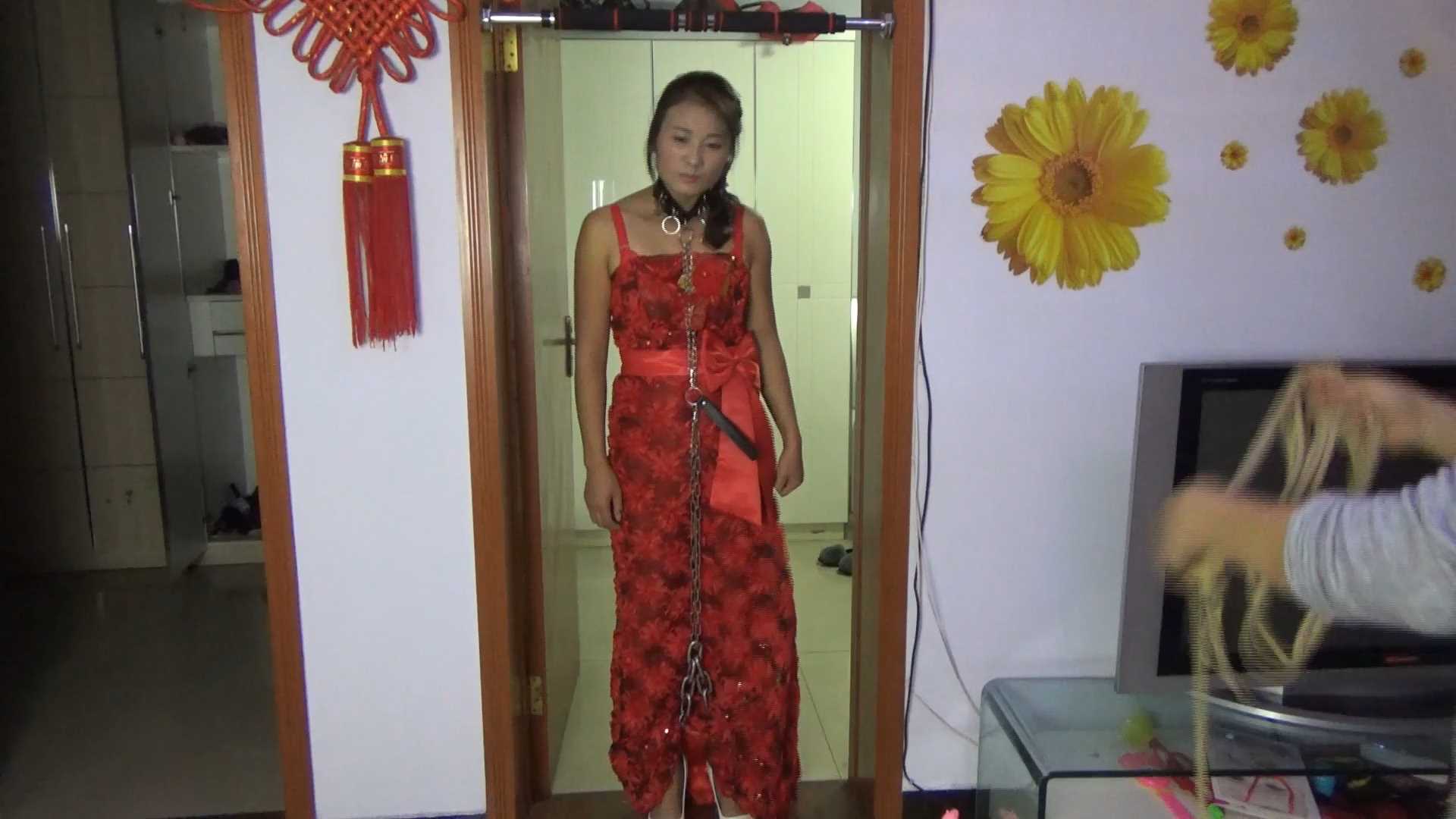 SXYC555 被奴役的新娘01 四脚朝天吊打.MP4_snapshot_06.15_[2025.02.27_19.20.35].jpg