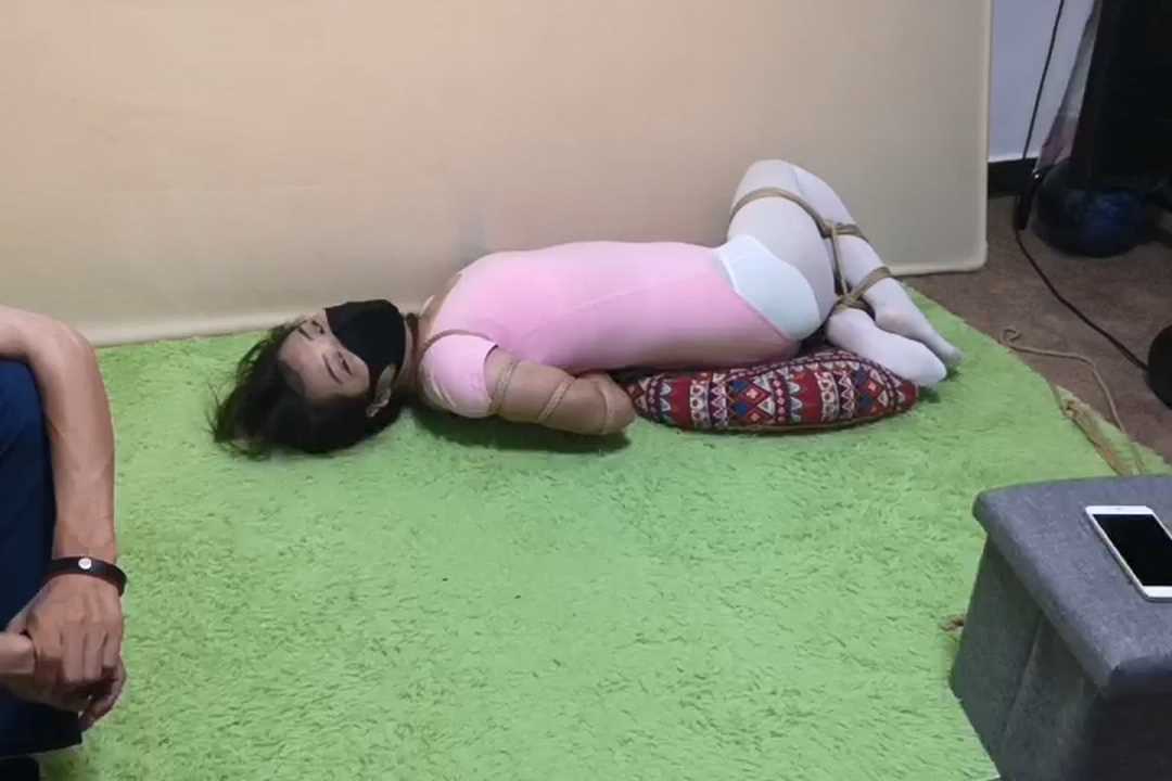 SXYC794 真空乳胶床窒息和体操服白丝驷马.mp4_snapshot_01.24.51_[2025.02.28_15.07.07].jpg