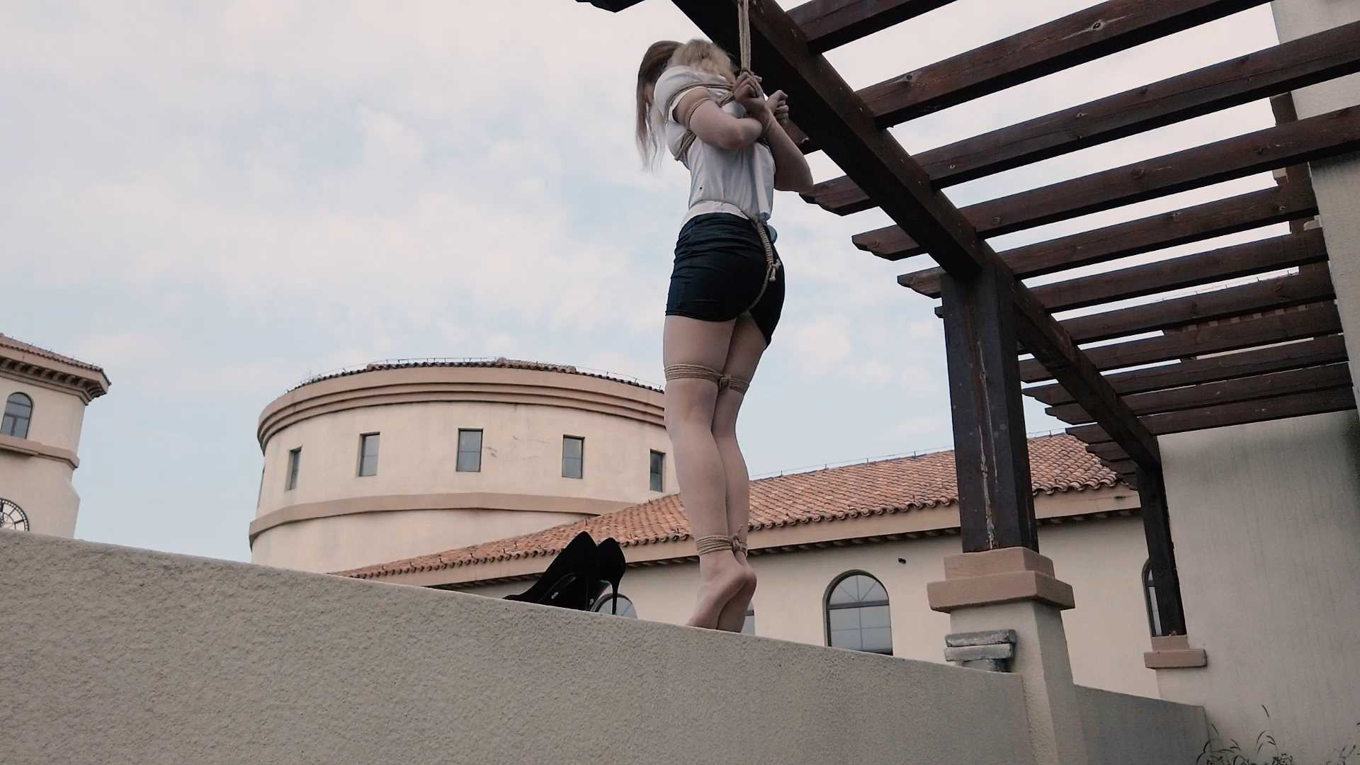 BDSY149.mp4_snapshot_03.07_[2025.03.01_13.48.39].jpg