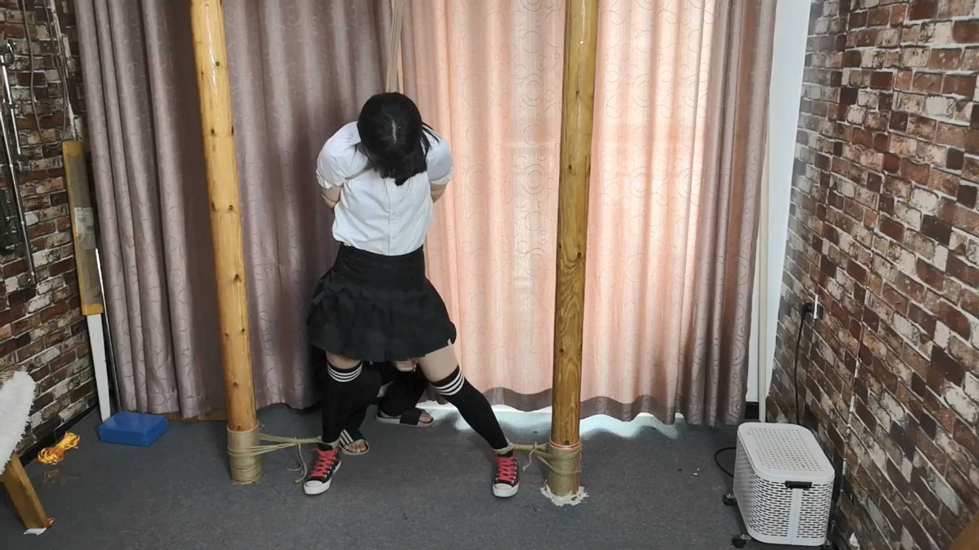 SXYC612 多绳交叉的JK 紧缚.mp4_snapshot_14.00_[2025.02.27_19.40.30].jpg