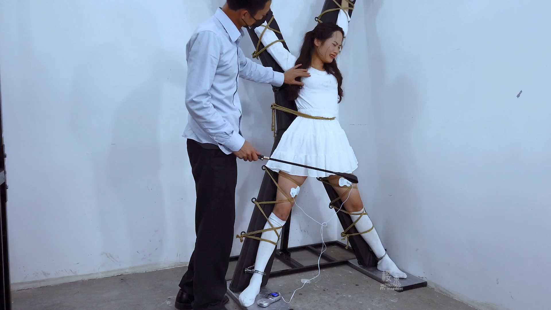 YS027 高材生的压力之禁止早恋.mp4_snapshot_21.48_[2025.02.26_09.03.35].jpg