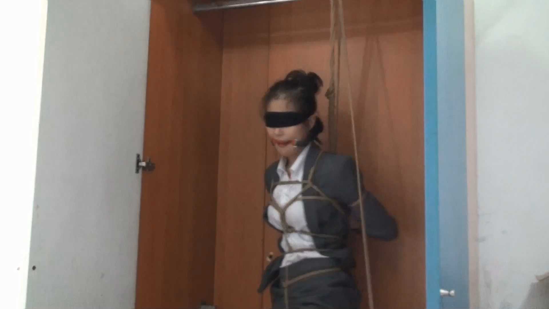 XYYC402.mp4_snapshot_27.47_[2025.02.24_15.25.42].jpg
