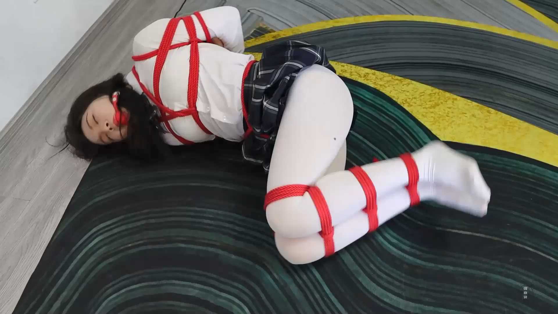 DYK111 佳怡JK白丝捆绑挣扎.mp4_snapshot_08.45_[2025.02.17_11.06.33].jpg