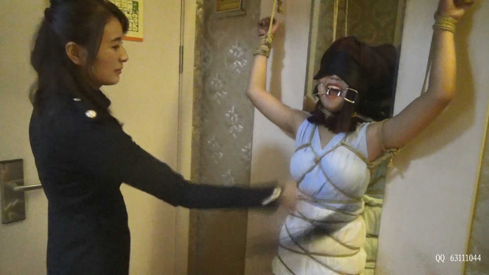 SXYC455 丽女王调女努 吊绑固定瘙痒 浑身颤抖 痒到不行，过足了整人的感觉.mp4_snapsh.jpg