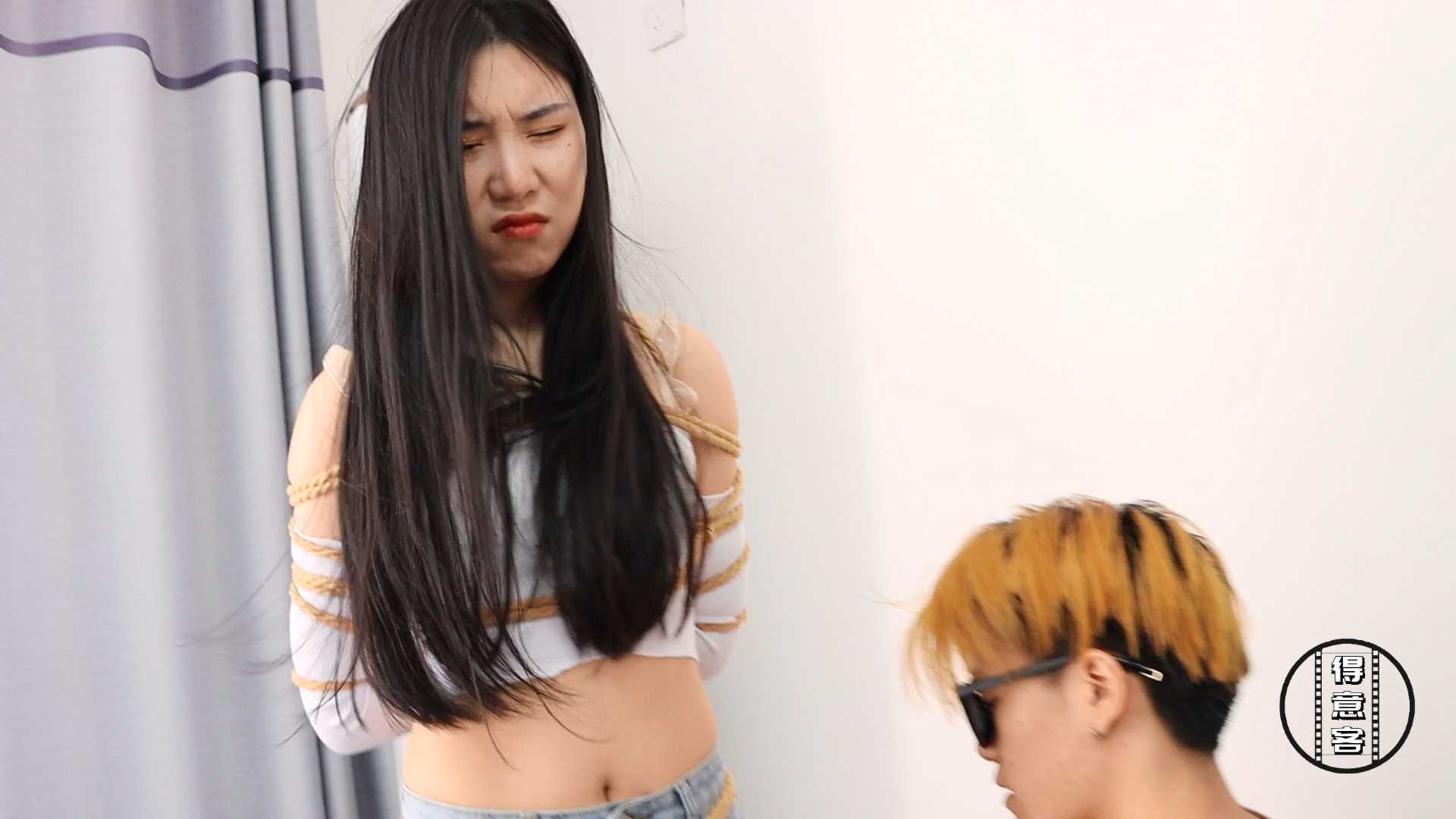 DYK160 应聘陷阱03.mp4_snapshot_04.43_[2025.02.17_11.15.51].jpg