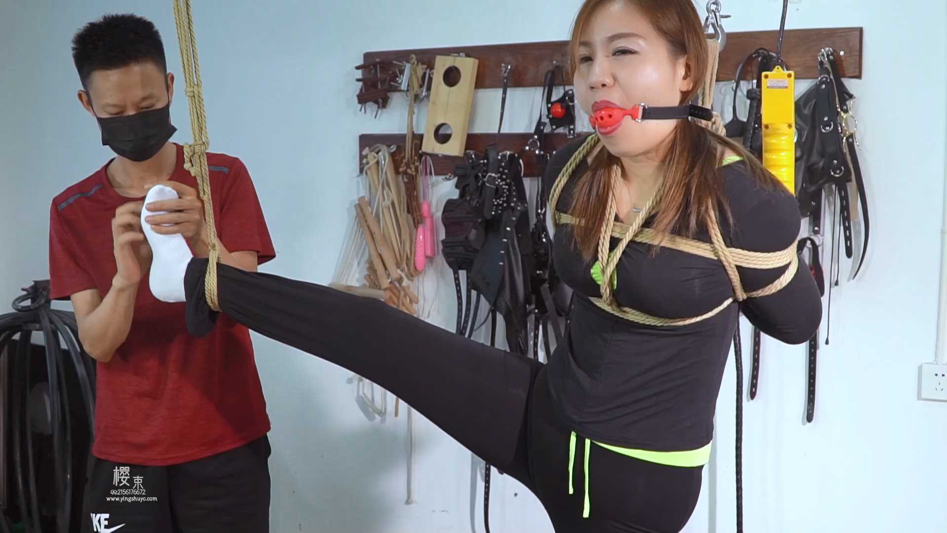 YS136 新模妮妮很怕痒.mp4_snapshot_14.44_[2025.02.26_09.21.55].jpg