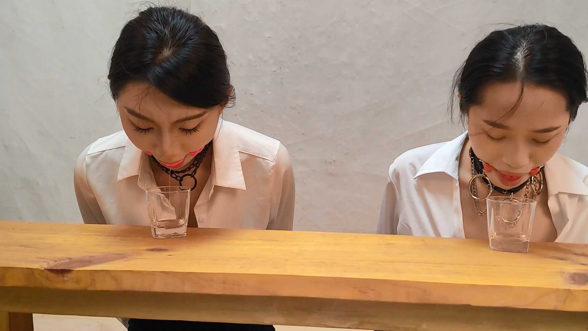 SXYC062 苏樱 雅熙 流口水比赛.mp4_snapshot_10.00_[2025.03.01_18.00.28].jpg