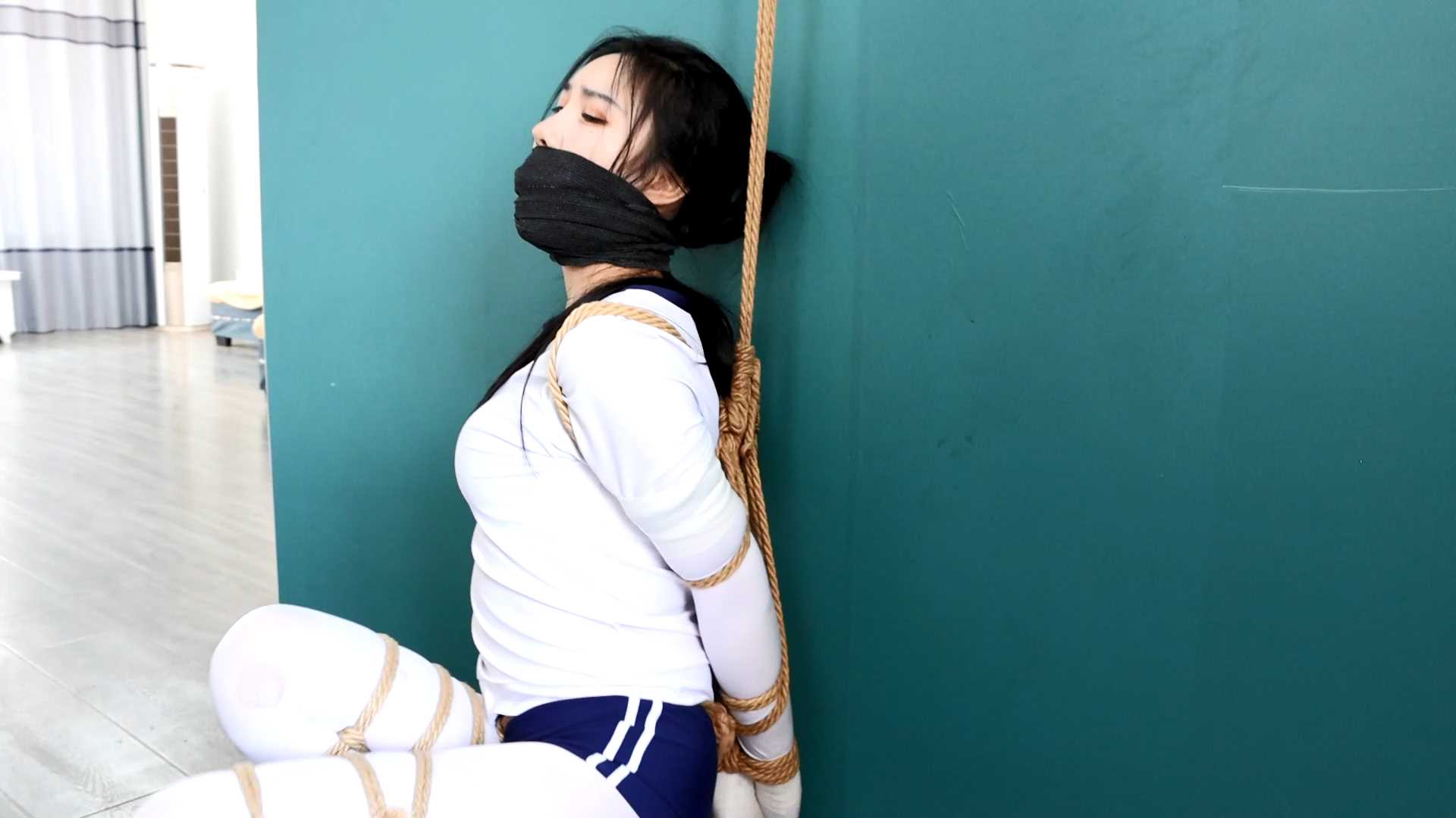 DYK255 日式白丝体操服美女的囚禁游戏03.mp4_snapshot_08.20_[2025.02.17_13.16.22].jpg