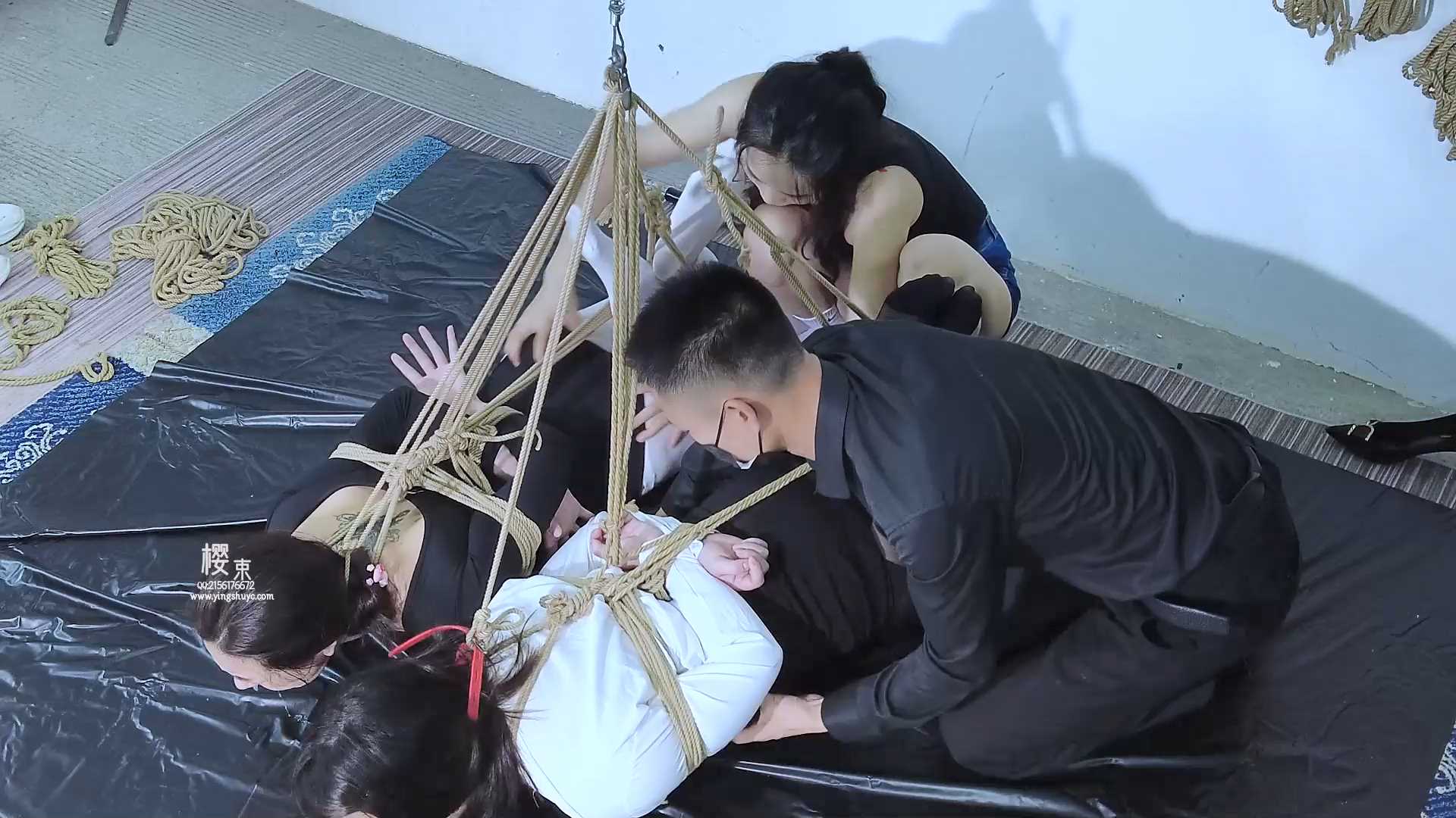 YS229 校长和舞蹈老师遭报复.mp4_snapshot_32.48_[2025.02.27_15.41.53].jpg