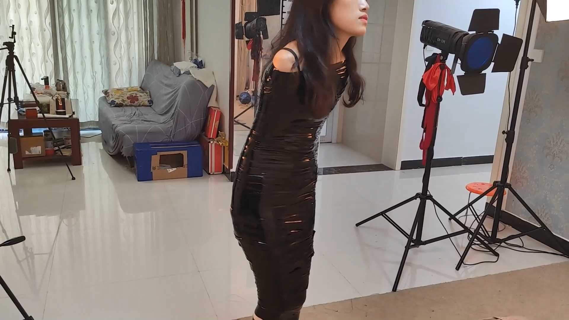 SXYC131 雅熙黑胶全包惩罚.mp4_snapshot_12.00_[2025.03.01_18.13.28].jpg