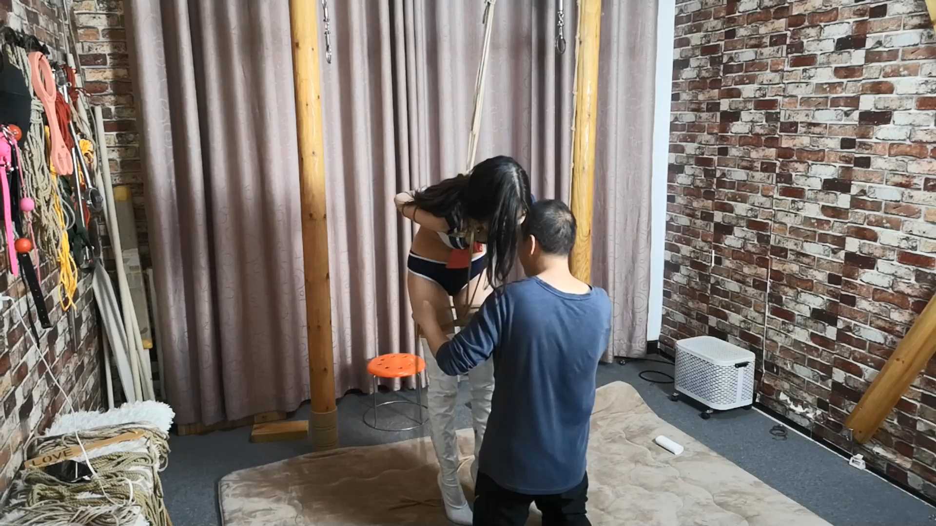 SXYC198 江奈 长白靴的女学生.mp4_snapshot_20.10_[2025.03.01_18.30.05].jpg