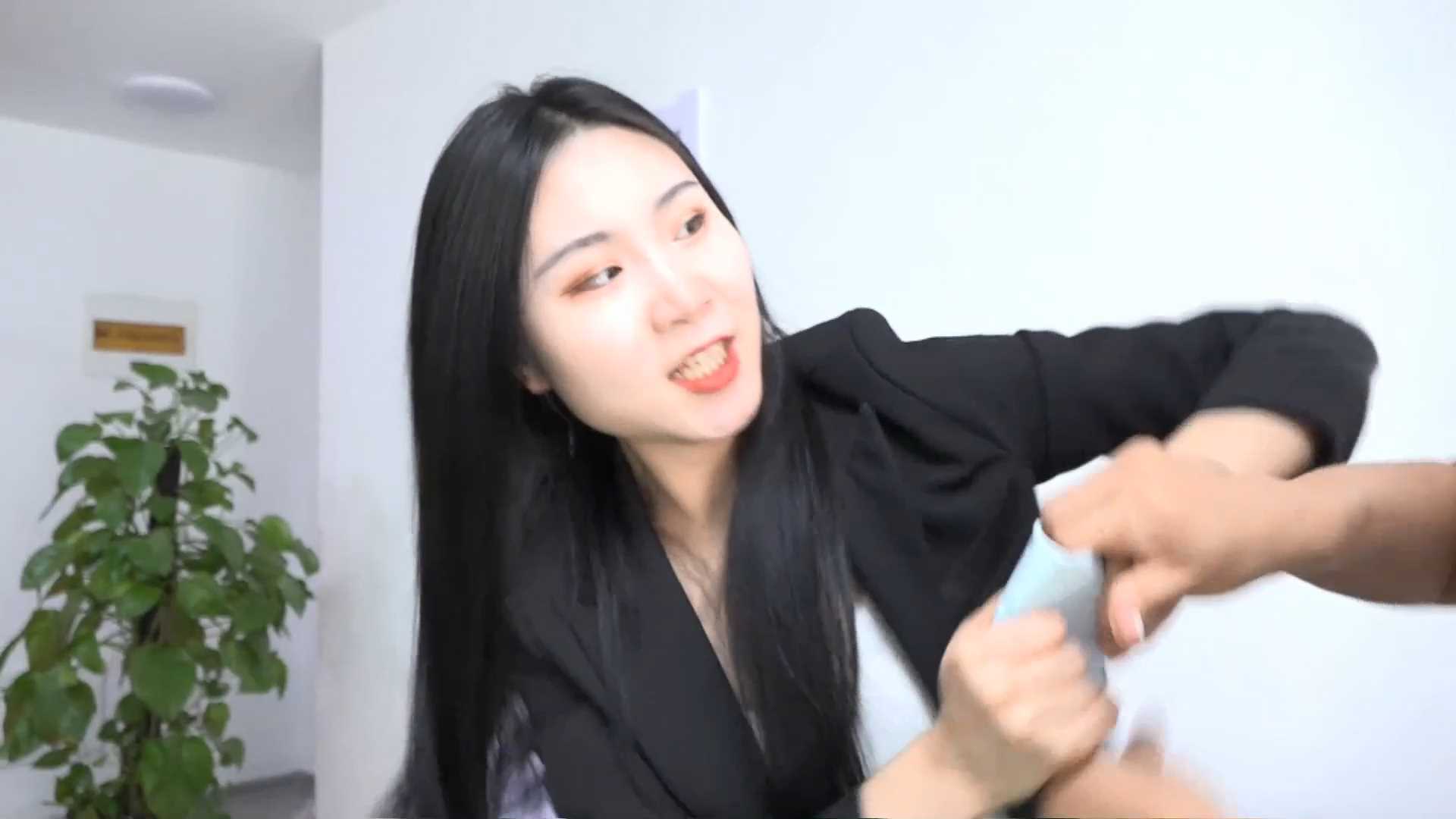 XYYC360.mp4_snapshot_02.35_[2025.02.24_15.14.28].jpg