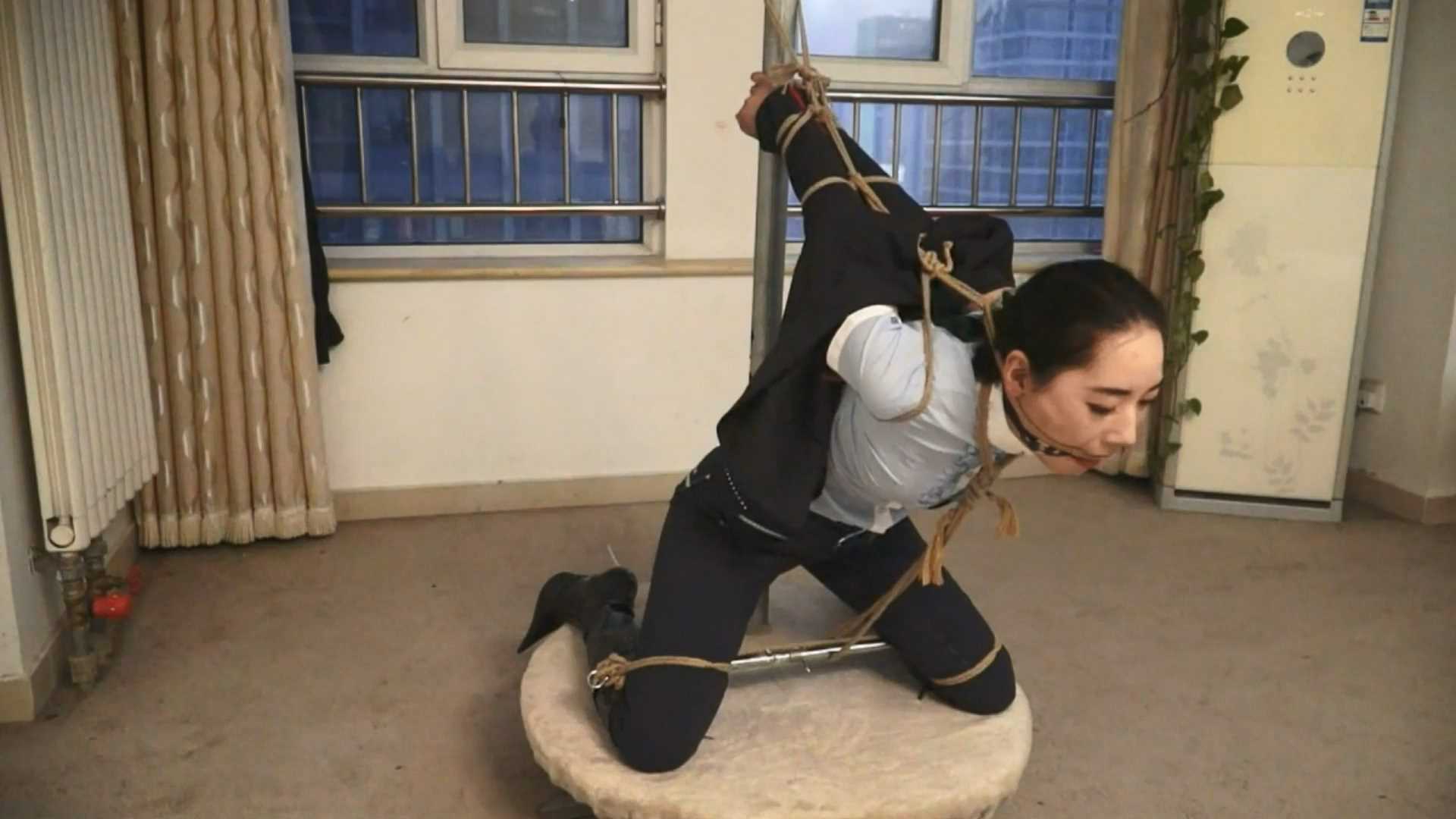 XYYC366.mp4_snapshot_27.48_[2025.02.24_15.15.56].jpg