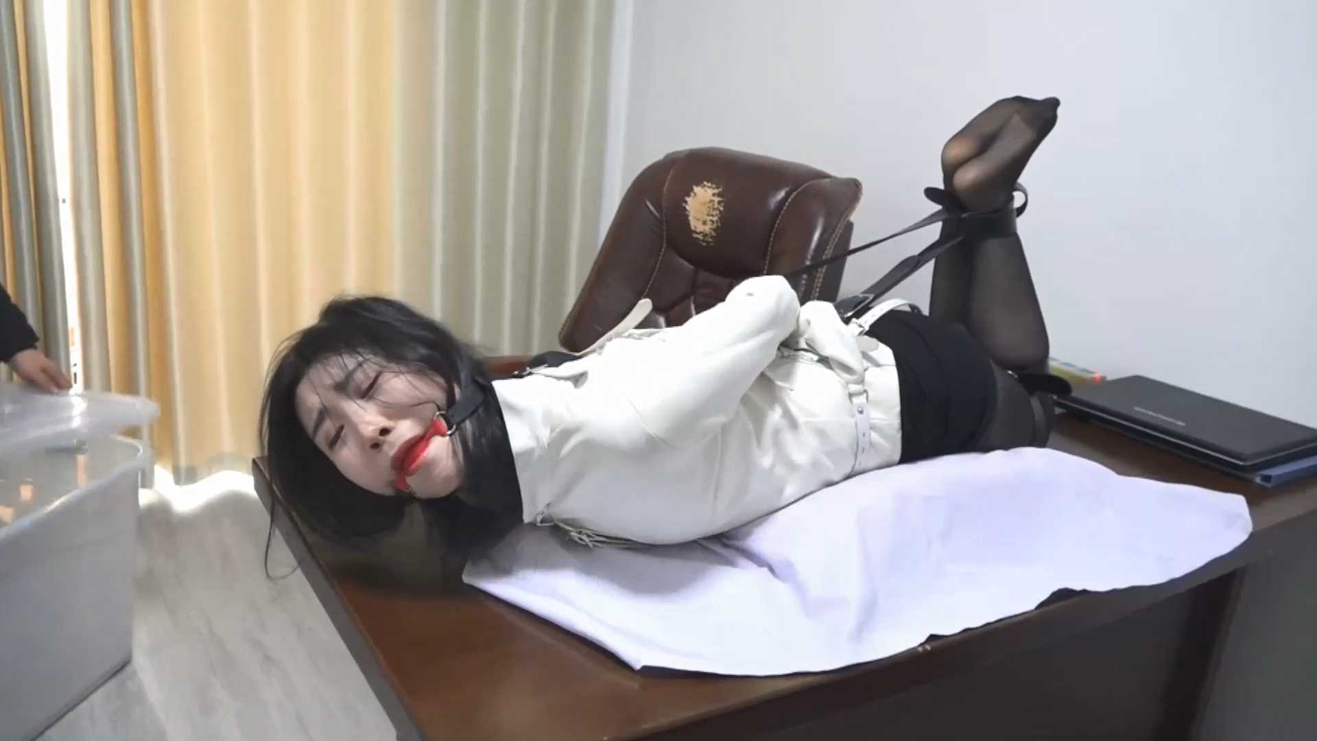 XYYC371.mp4_snapshot_28.36_[2025.02.24_15.16.57].jpg