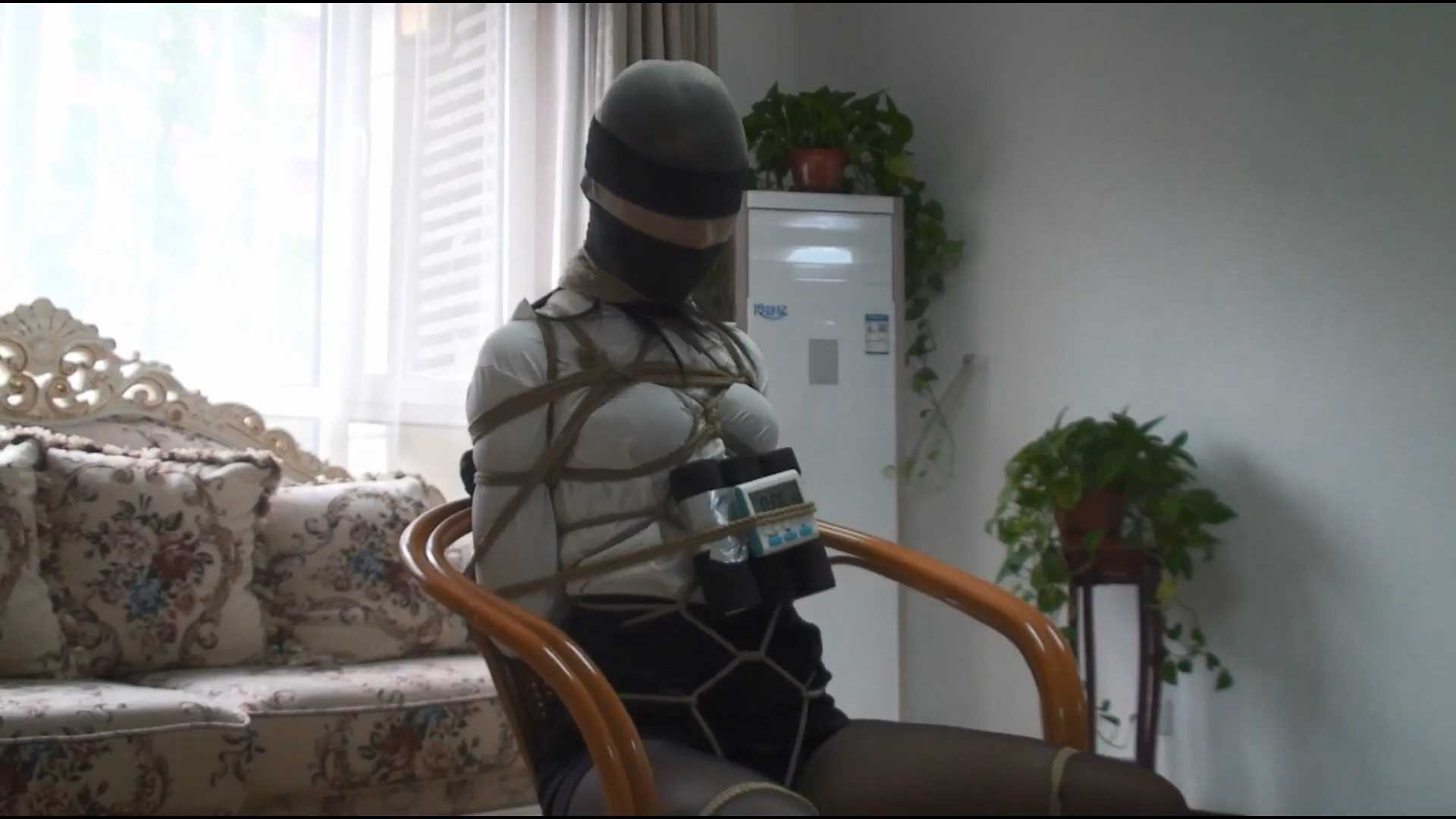 XYYC399.mp4_snapshot_19.11_[2025.02.24_15.23.15].jpg