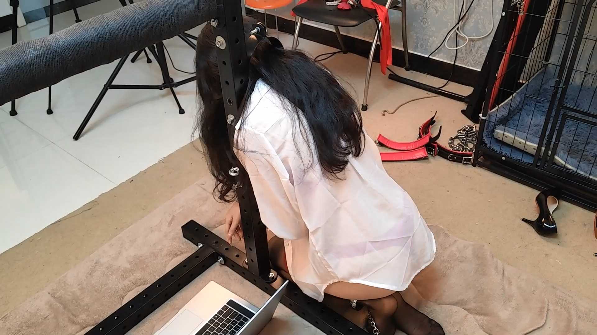 SXYC699 雅熙 木马上固定的白衬衣夫人.mp4_snapshot_03.40_[2025.02.27_20.03.15].jpg