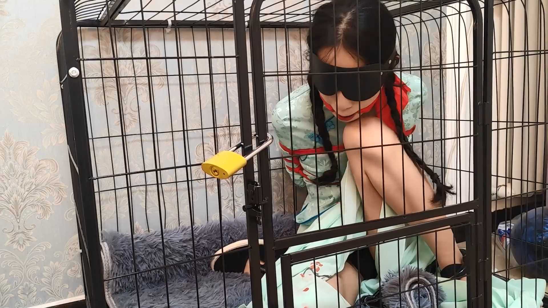 SXYC701 雅熙 跳舞的民国少女 笼中禁锢.mp4_snapshot_24.10_[2025.02.27_20.03.48].jpg