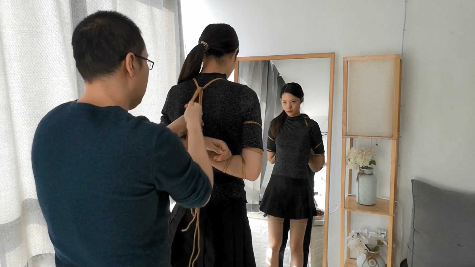 SXYC732 夏可黑裙丝袜 五花紧缚.mp4_snapshot_02.50_[2025.02.27_20.08.55].jpg