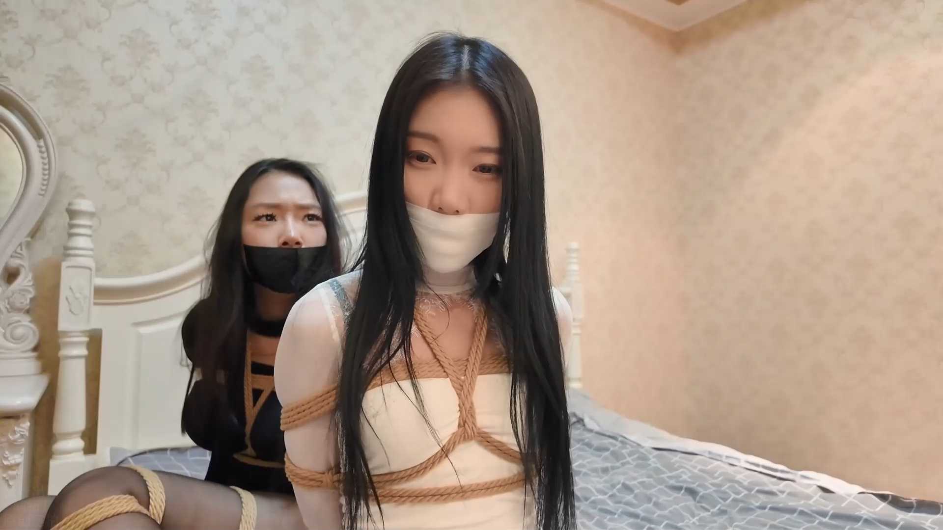 FYGZS0009 枫叶工作室 《缚之旅人 封印解除！女神强迫我玩游戏！》.mp4_snapshot_32.3.jpg