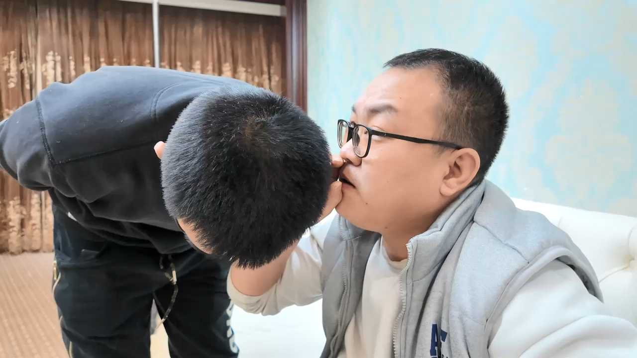 FYGZS0018 枫叶工作室 独闯虎穴（上）.mp4_snapshot_04.51_[2025.04.10_19.51.08].jpg