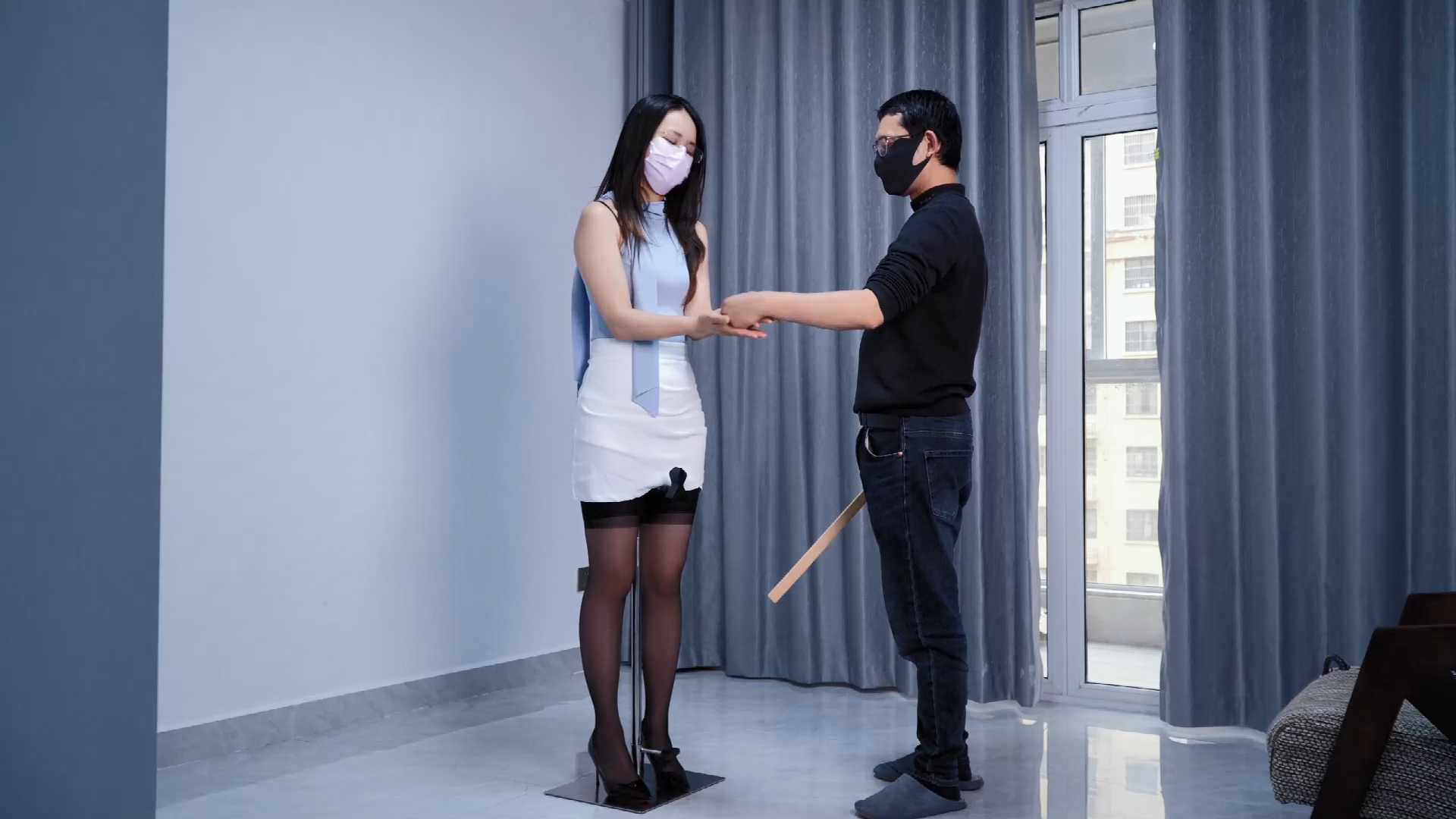 RMD0041 Raymond原创 我的Sub小娇妻第二集：一根柱子上的罚站，不敢动弹的被打手心和S.jpg