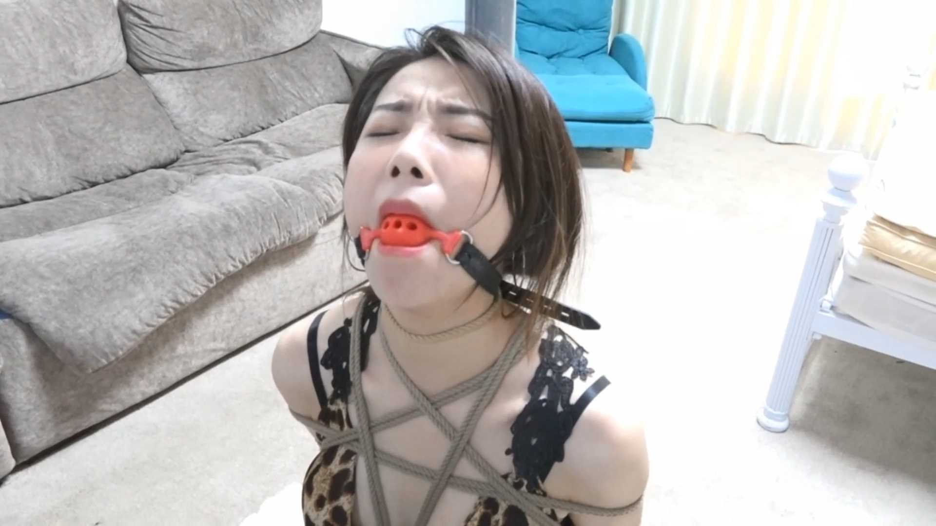 XYYC461.mp4_snapshot_11.52_[2025.02.24_15.38.44].jpg