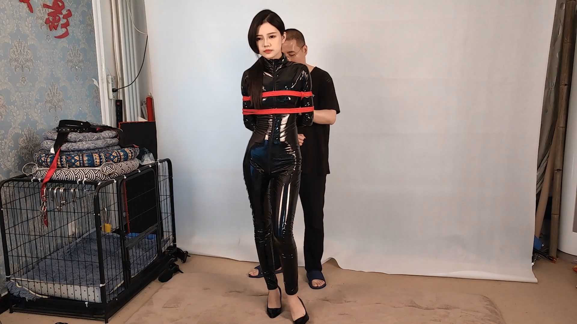 SXYC962 江奈 搜查官跪地吊.mp4_snapshot_04.40_[2025.02.28_15.48.32].jpg