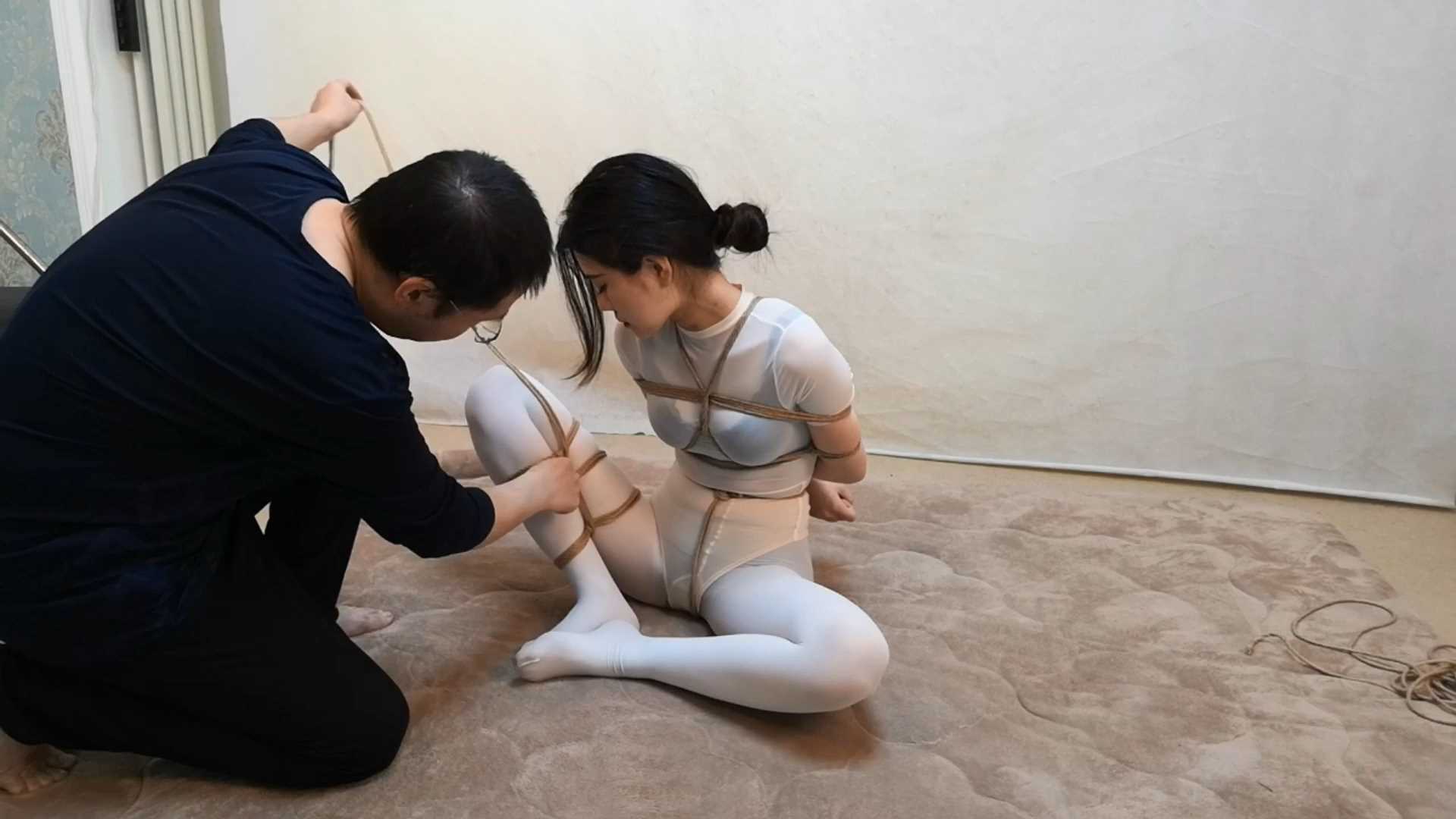 SXYC288 江奈白丝女劫难.mp4_snapshot_05.30_[2025.03.01_18.52.54].jpg