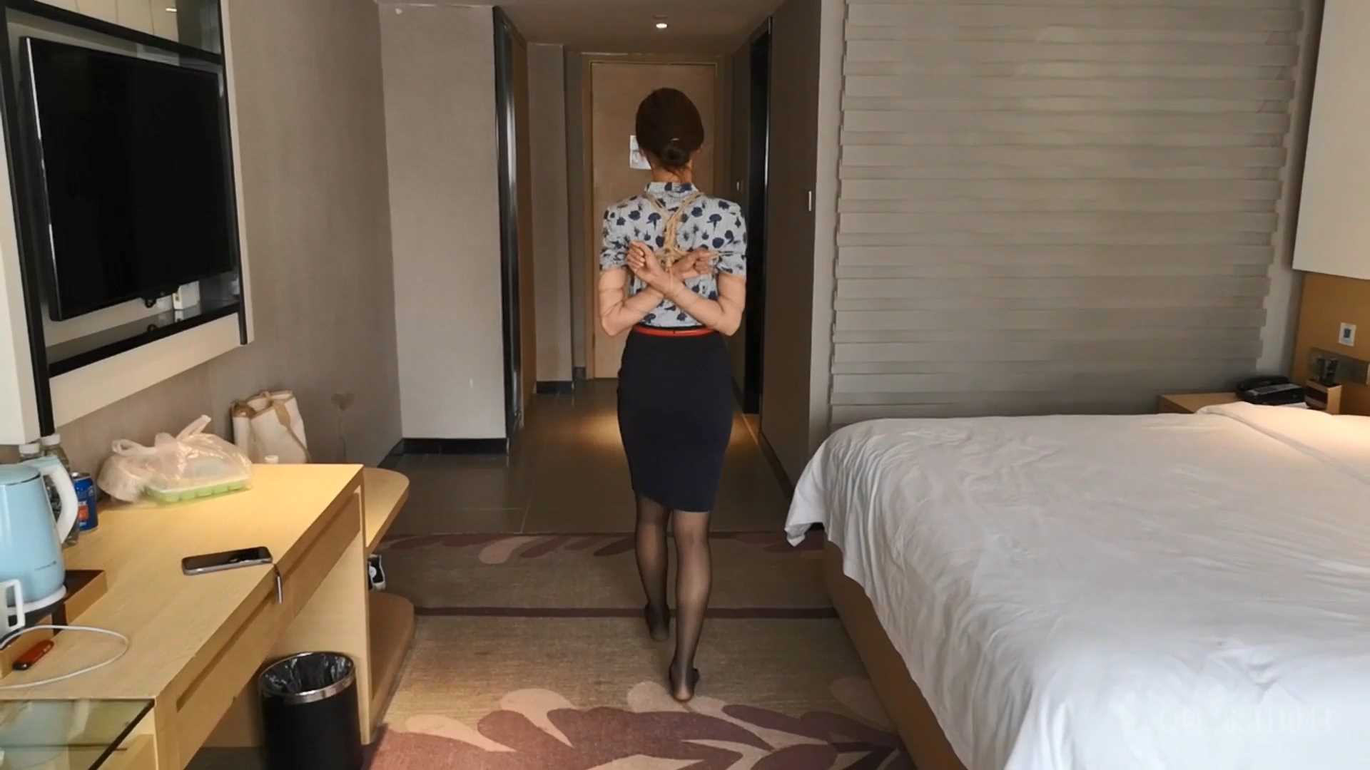 SXYC347 雪娜黑丝空姐 五花紧缚 完美的体形.mp4_snapshot_12.10_[2025.03.01_19.03.37].jpg