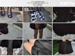 娜绳工作室_穿着牛仔热裤，腿上穿着黑丝，脚上带着玫瑰金脚铐，勇敢在大马路上脱换